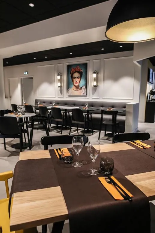 Restaurant/places to eat in Ibis Styles Clermont-Ferrand République