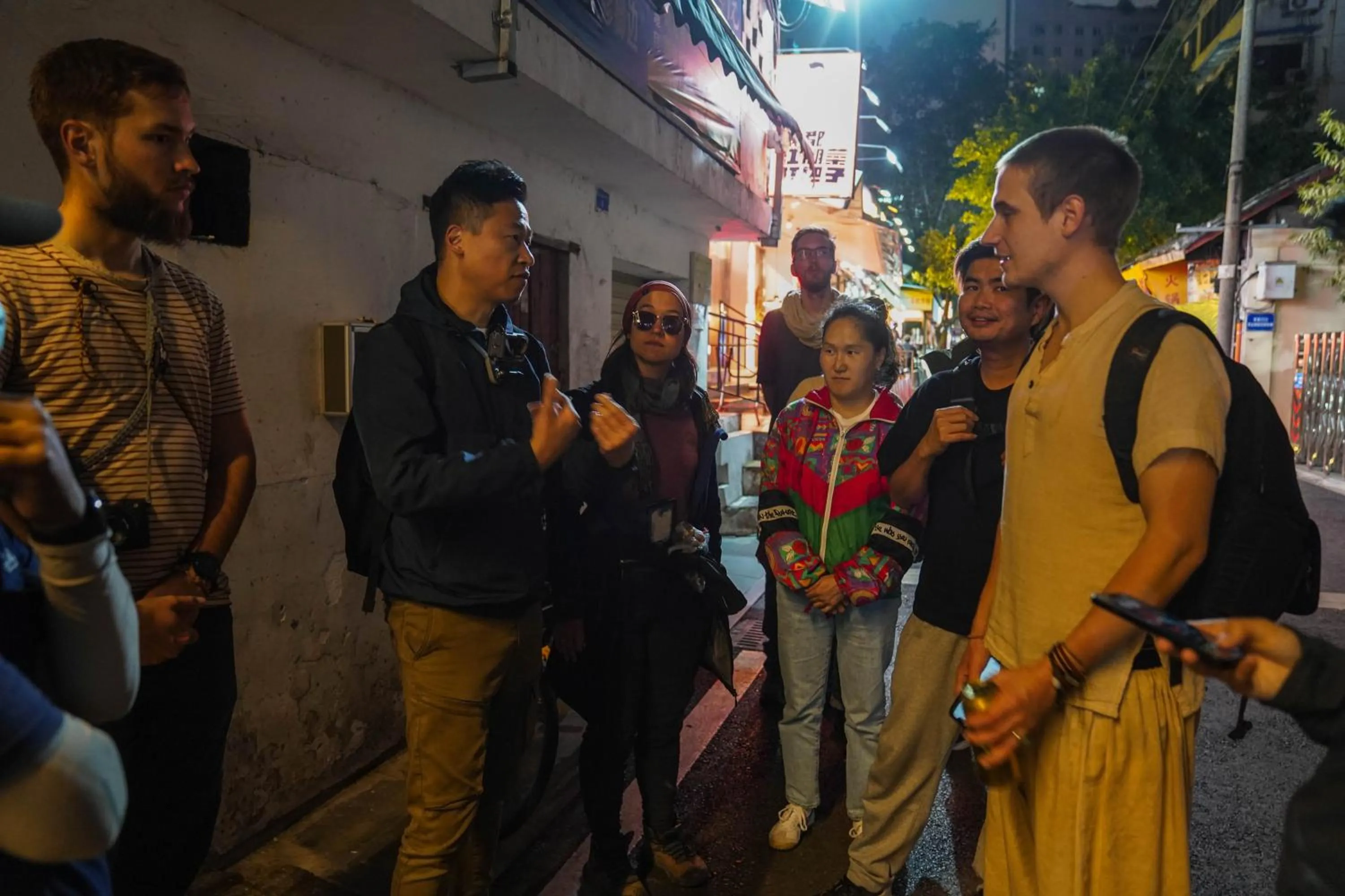 Activities in Chengdu Local Tea Hostel - Short Walk To Taikooli - Chill & Social Coffee Lounge - Metro downstairs - Free Activities - Friendly English Speaking Staff - Tibet, Panda, Buddha & Snow Mountain Tours