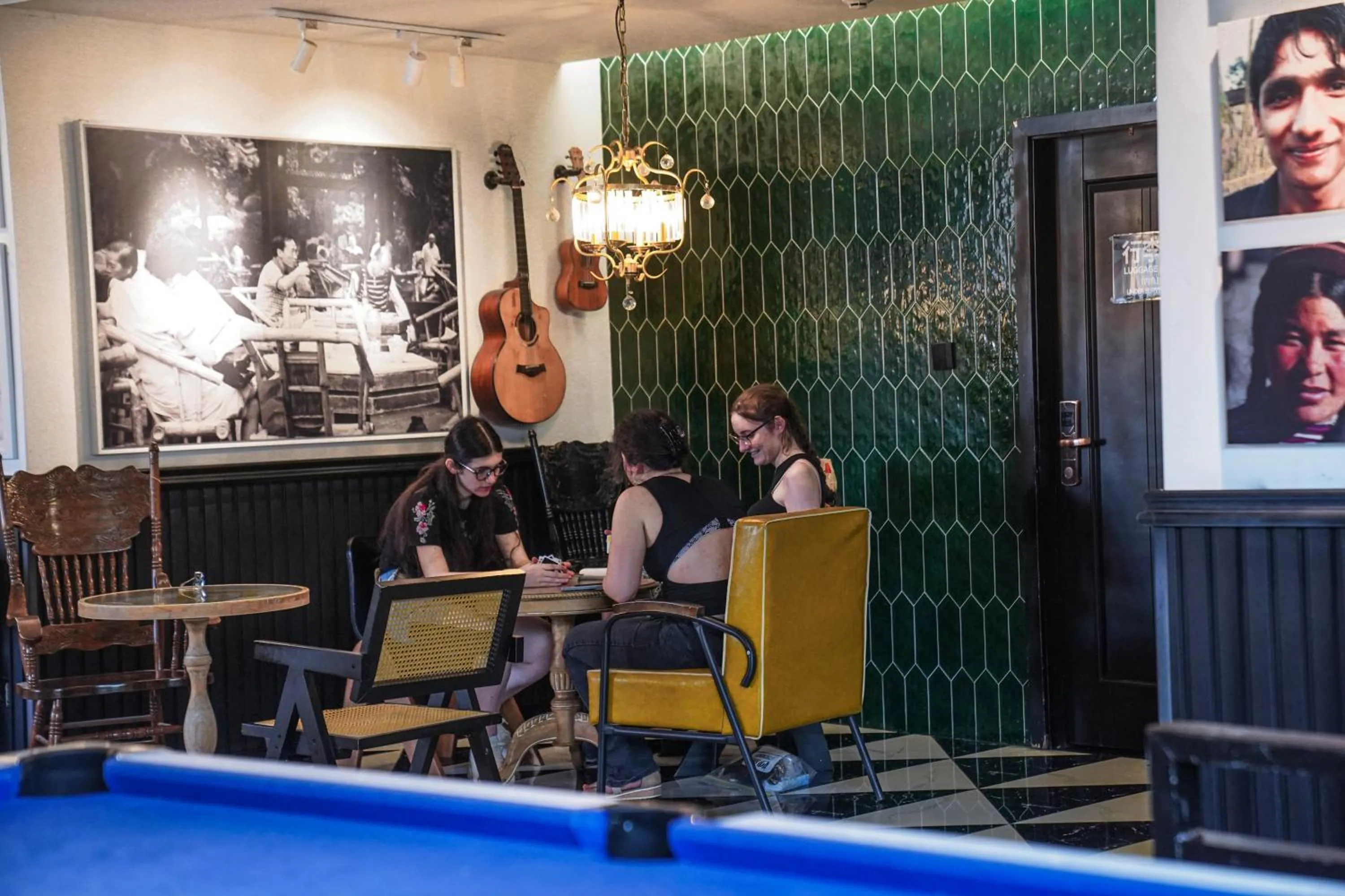 Lounge or bar in Chengdu Local Tea Hostel - Short Walk To Taikooli - Chill & Social Coffee Lounge - Metro downstairs - Free Activities - Friendly English Speaking Staff - Tibet, Panda, Buddha & Snow Mountain Tours