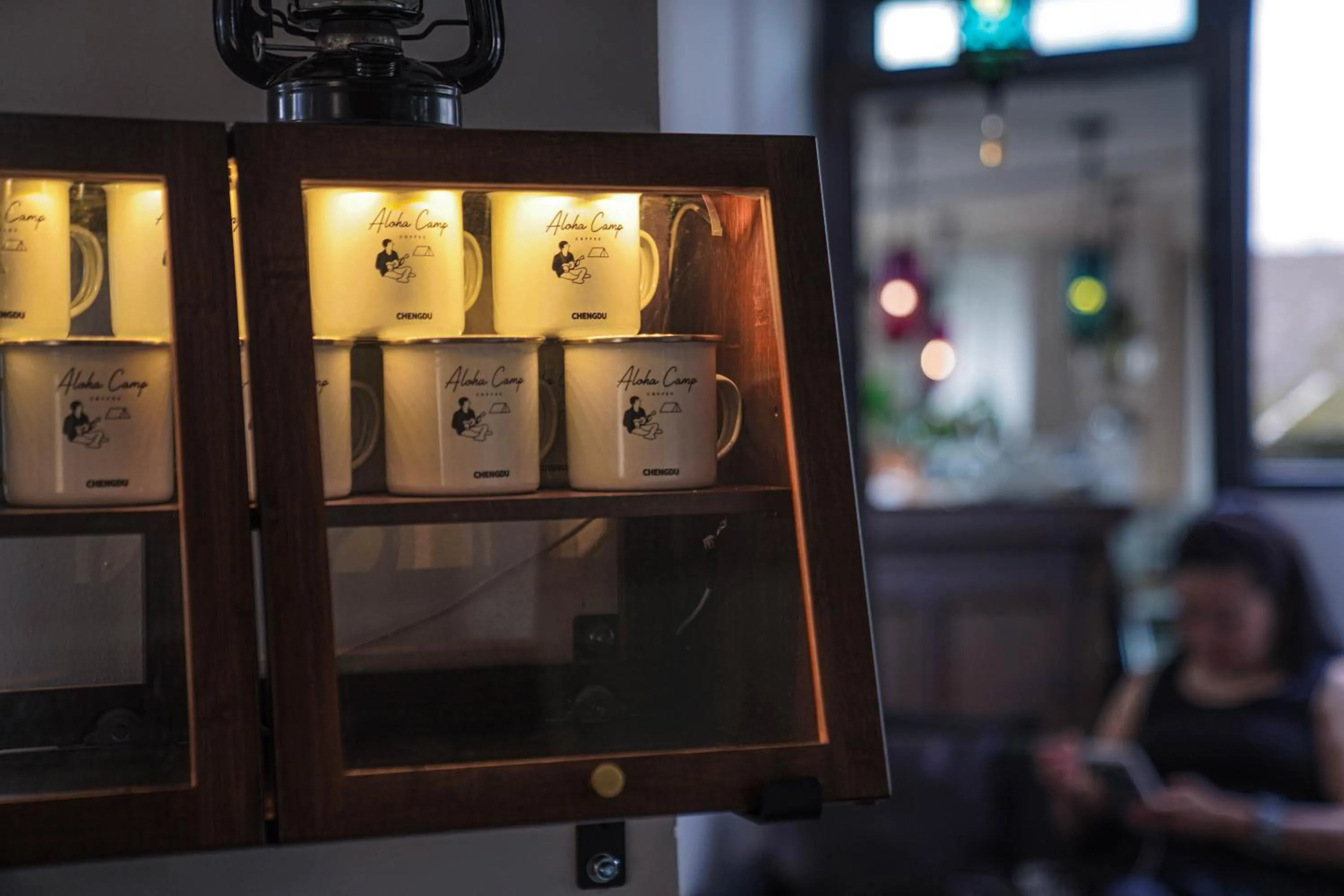 Coffee/tea facilities in Chengdu Local Tea Hostel - Short Walk To Taikooli - Chill & Social Coffee Lounge - Metro downstairs - Free Activities - Friendly English Speaking Staff - Tibet, Panda, Buddha & Snow Mountain Tours