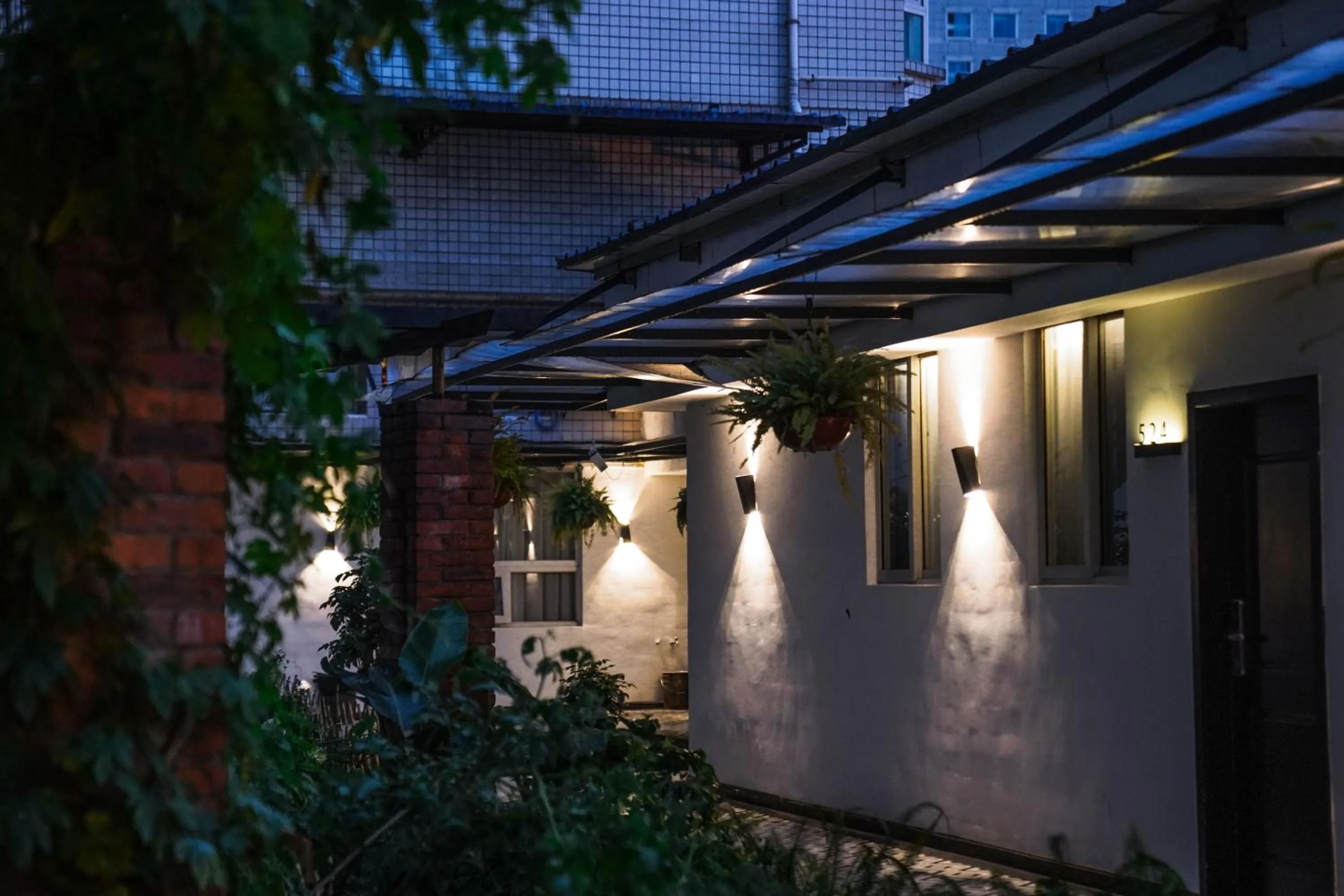 Garden in Chengdu Local Tea Hostel - Short Walk To Taikooli - Chill & Social Coffee Lounge - Metro downstairs - Free Activities - Friendly English Speaking Staff - Tibet, Panda, Buddha & Snow Mountain Tours