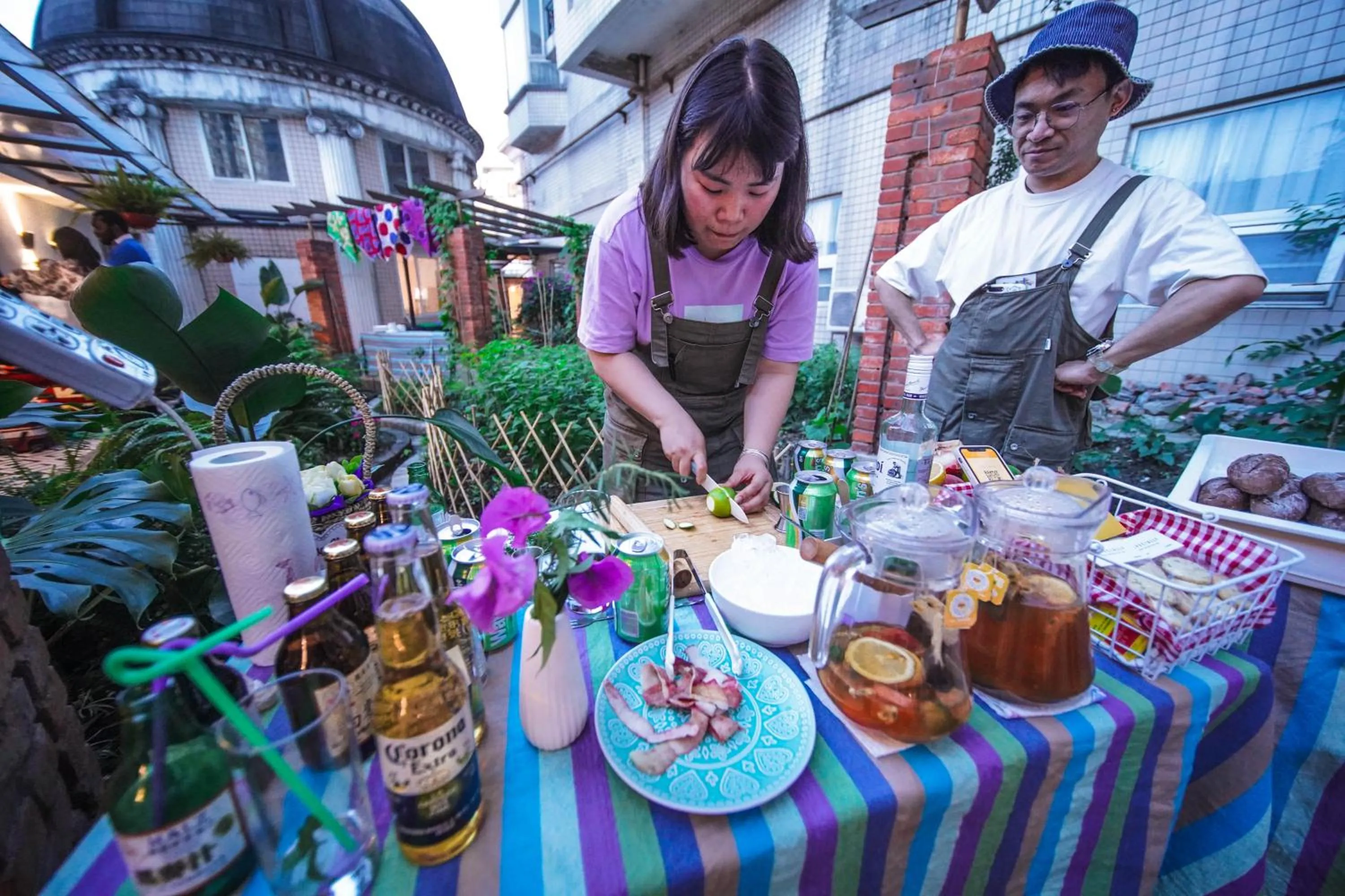 Activities in Chengdu Local Tea Hostel - Short Walk To Taikooli - Chill & Social Coffee Lounge - Metro downstairs - Free Activities - Friendly English Speaking Staff - Tibet, Panda, Buddha & Snow Mountain Tours