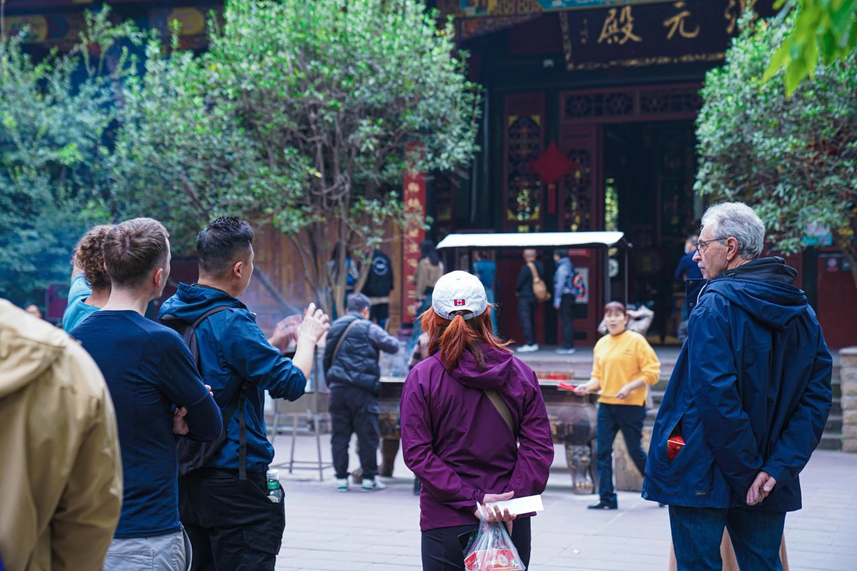 Activities in Chengdu Local Tea Hostel - Short Walk To Taikooli - Chill & Social Coffee Lounge - Metro downstairs - Free Activities - Friendly English Speaking Staff - Tibet, Panda, Buddha & Snow Mountain Tours