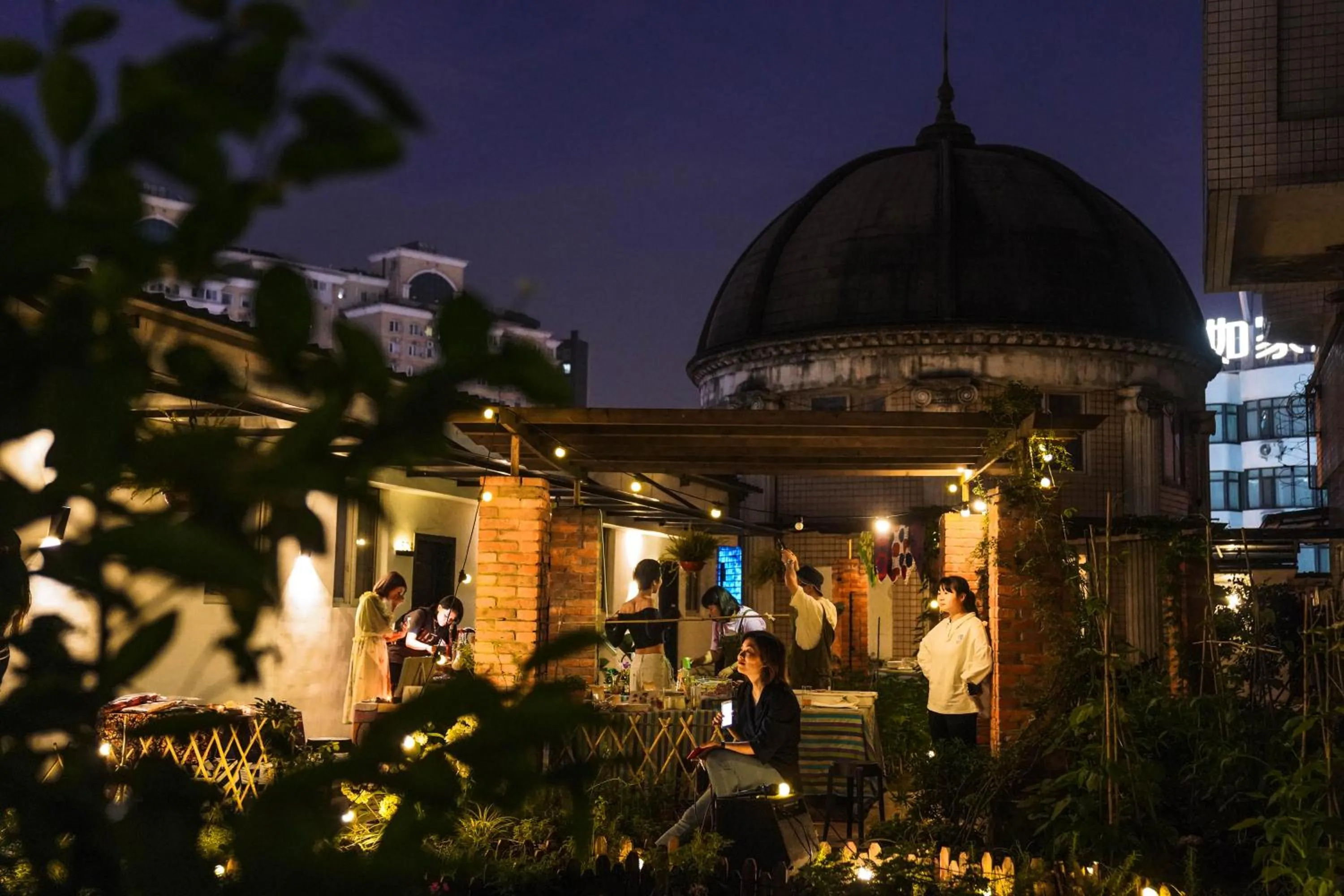 Garden in Chengdu Local Tea Hostel - Short Walk To Taikooli - Chill & Social Coffee Lounge - Metro downstairs - Free Activities - Friendly English Speaking Staff - Tibet, Panda, Buddha & Snow Mountain Tours