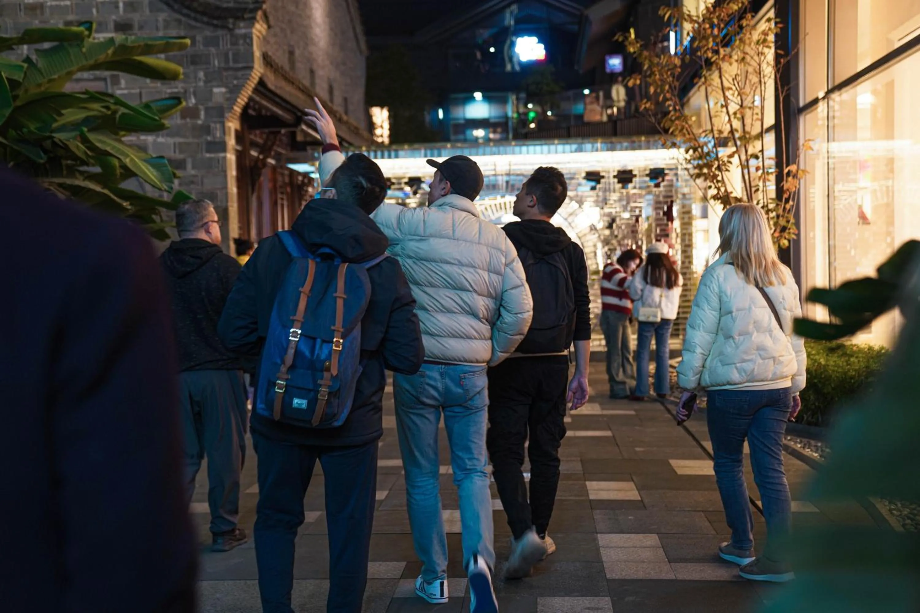 Activities in Chengdu Local Tea Hostel - Short Walk To Taikooli - Chill & Social Coffee Lounge - Metro downstairs - Free Activities - Friendly English Speaking Staff - Tibet, Panda, Buddha & Snow Mountain Tours