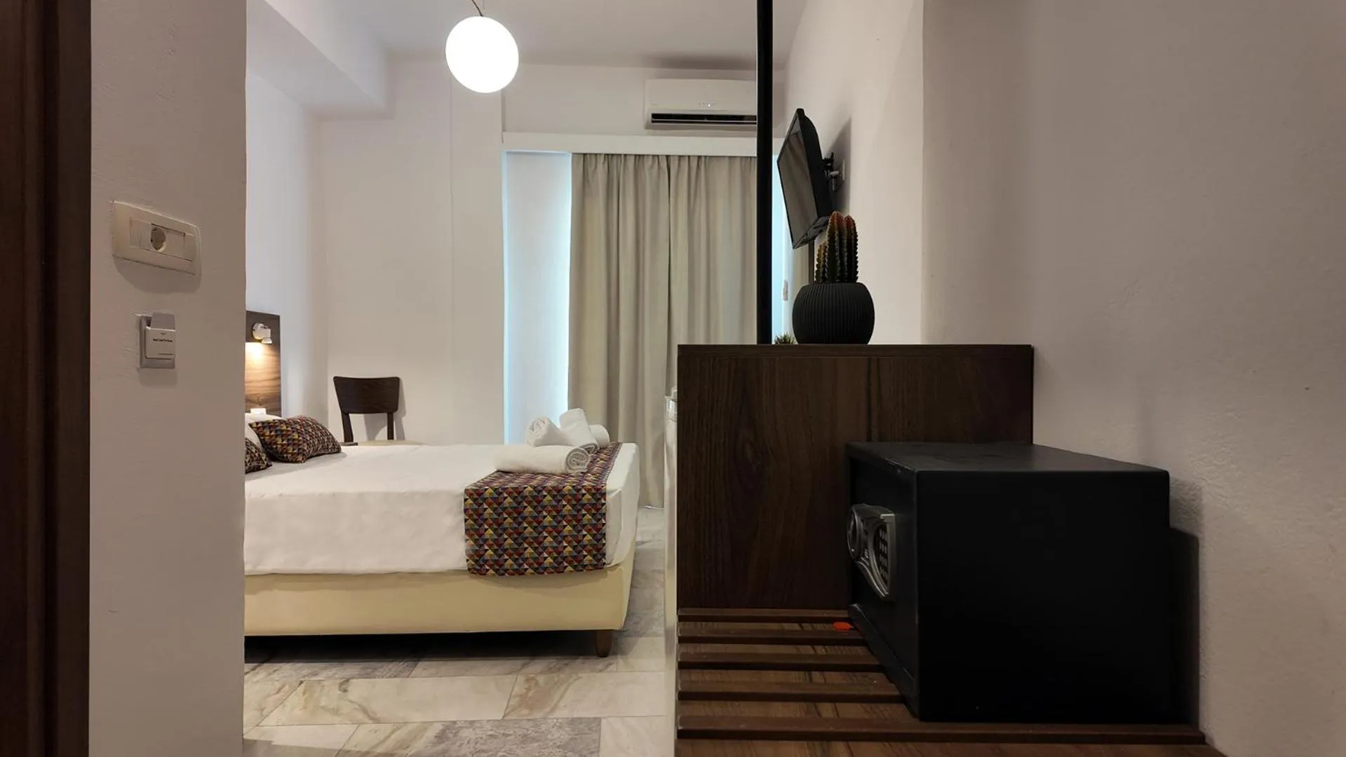 Bedroom, Bed in Hotel Santorini