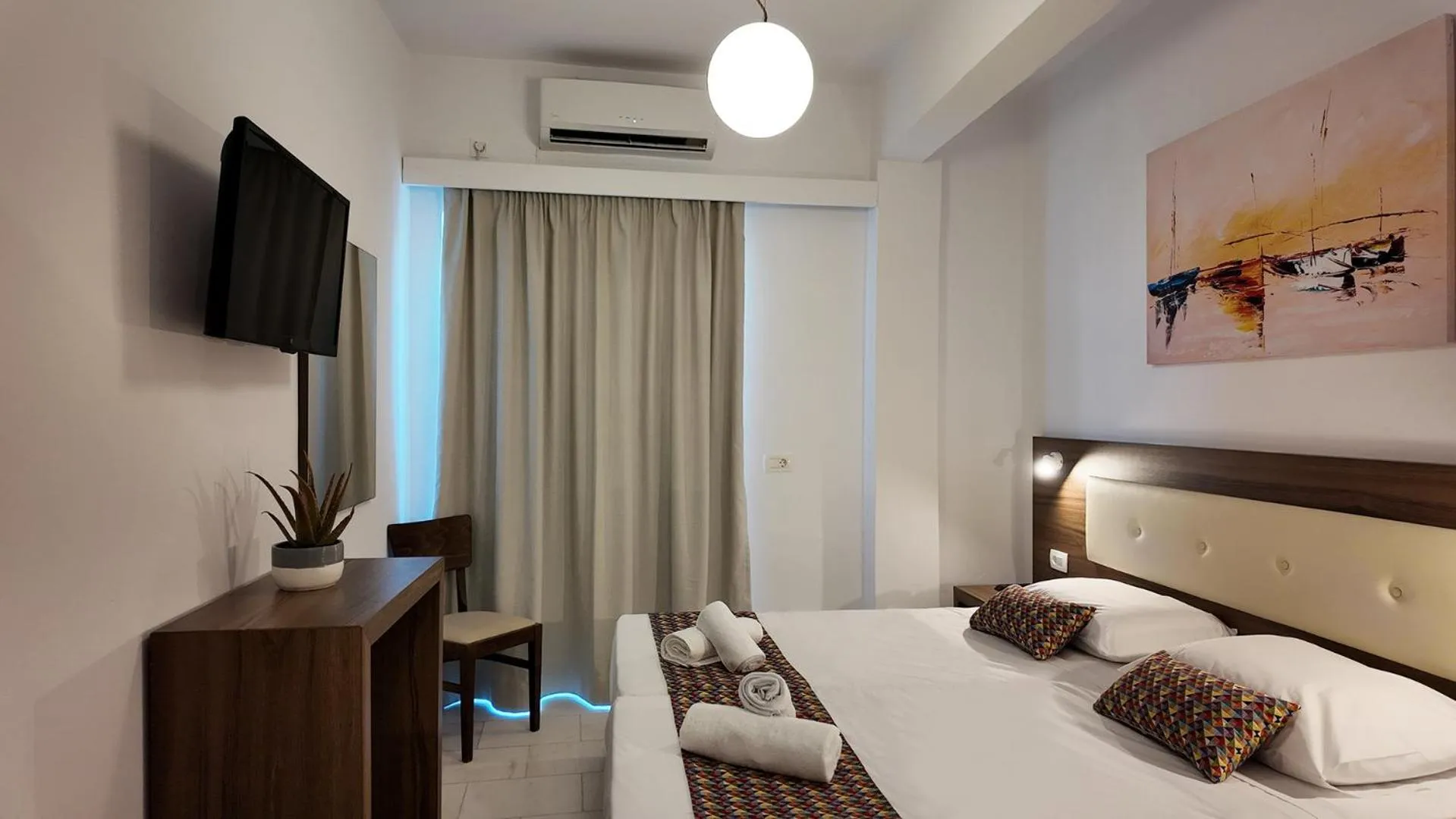 Bedroom, Bed in Hotel Santorini