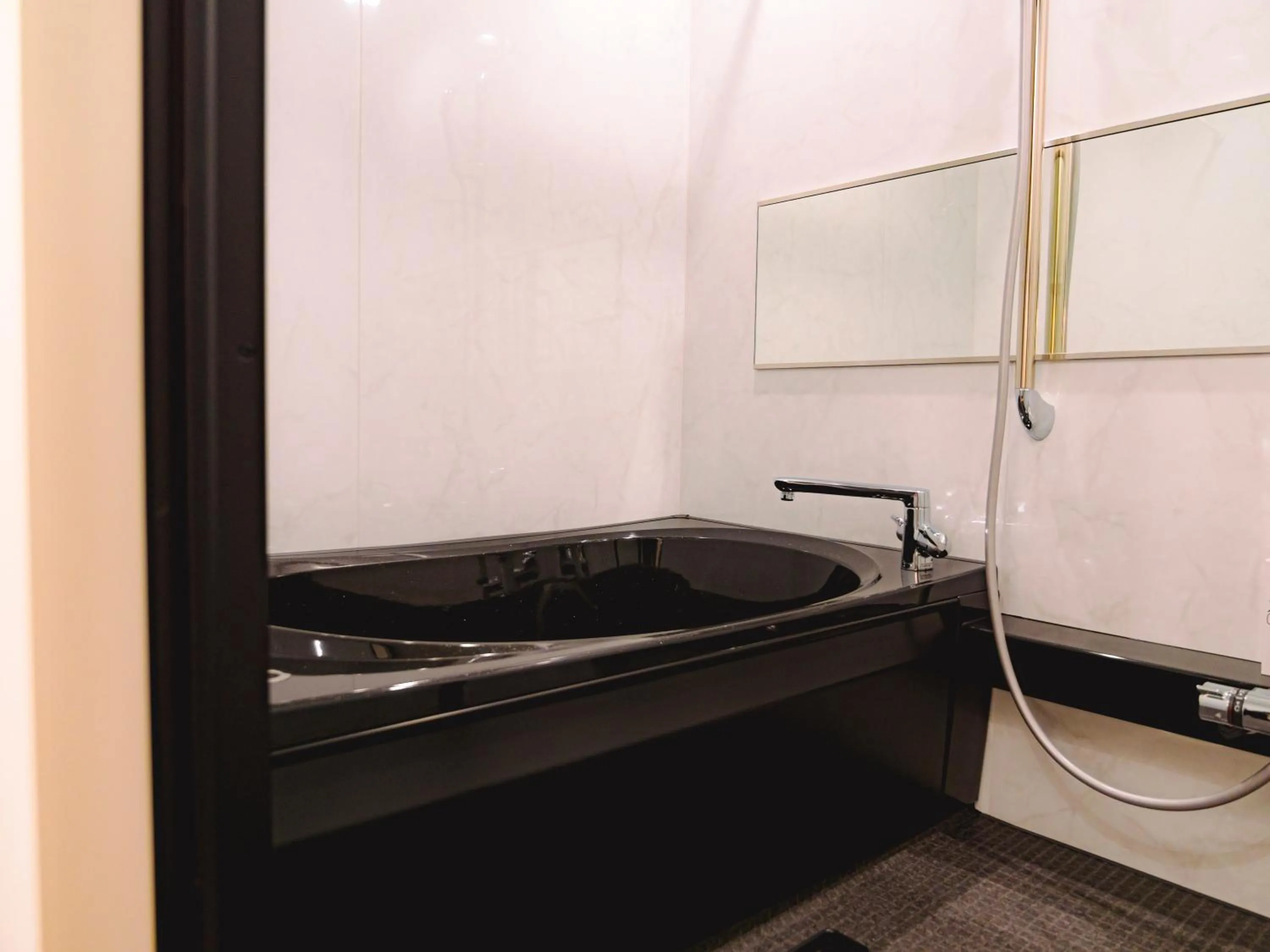 Bathroom in Bond Base