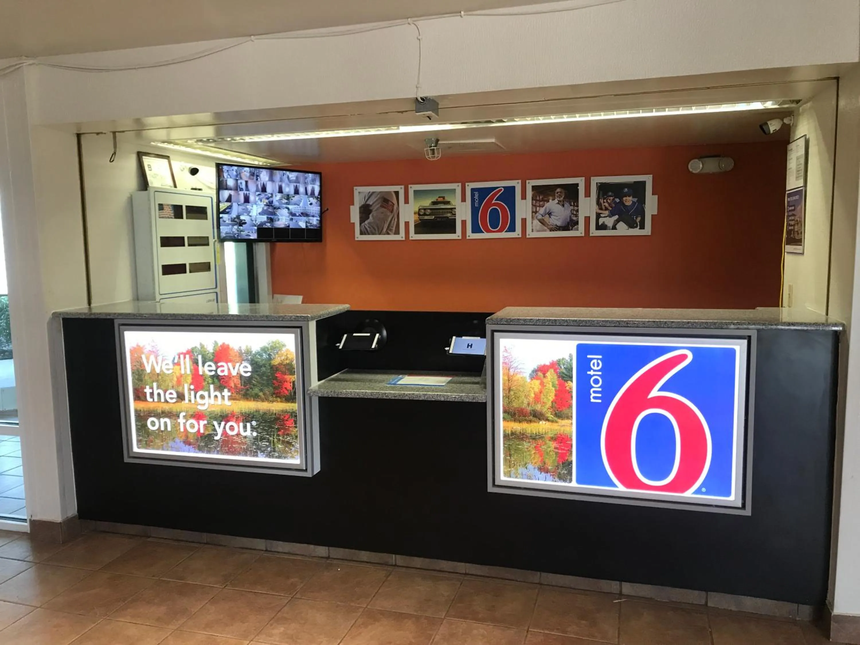 Lobby or reception in Motel 6-Raleigh, NC - North