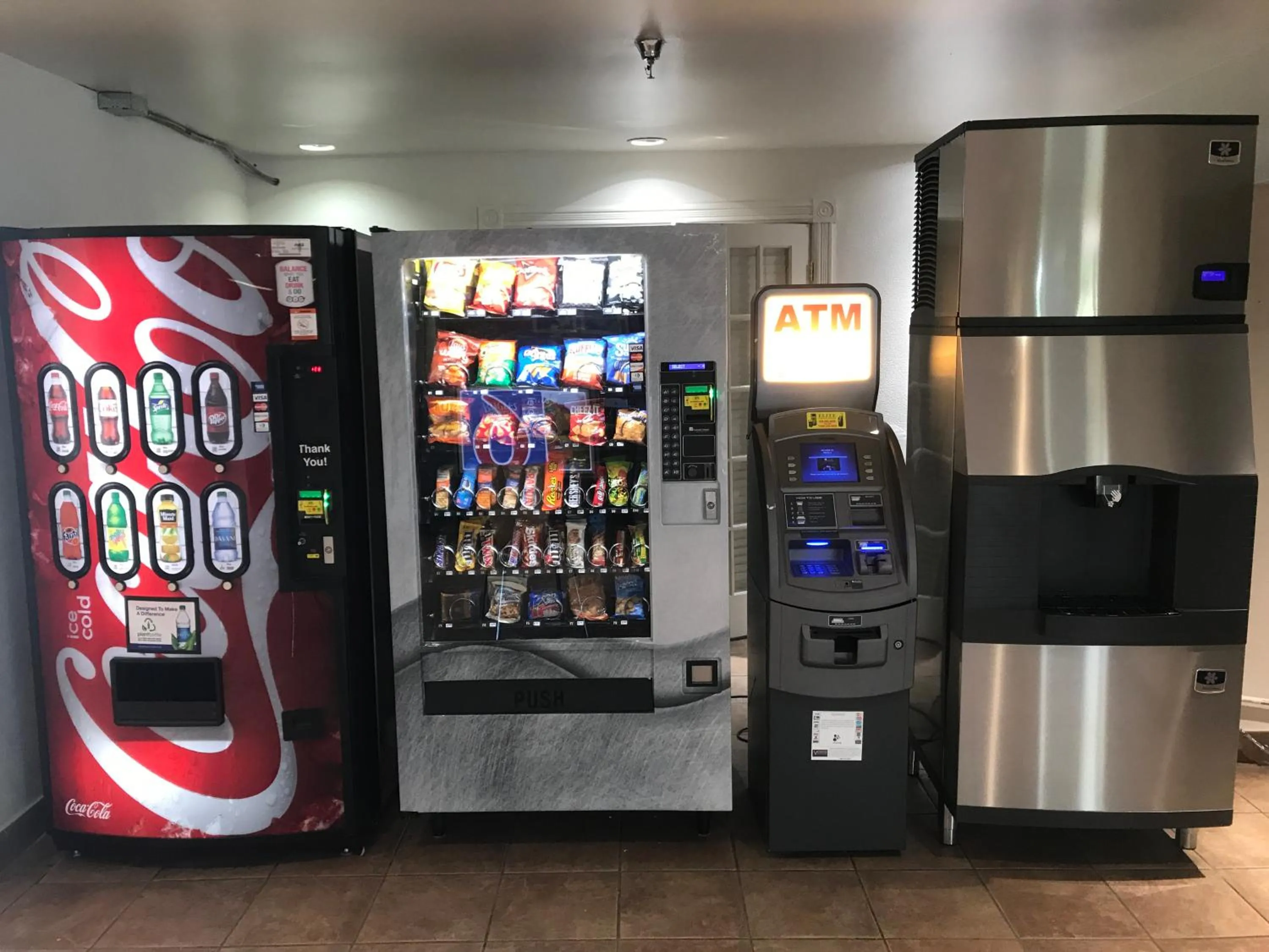 Food and drinks in Motel 6-Raleigh, NC - North