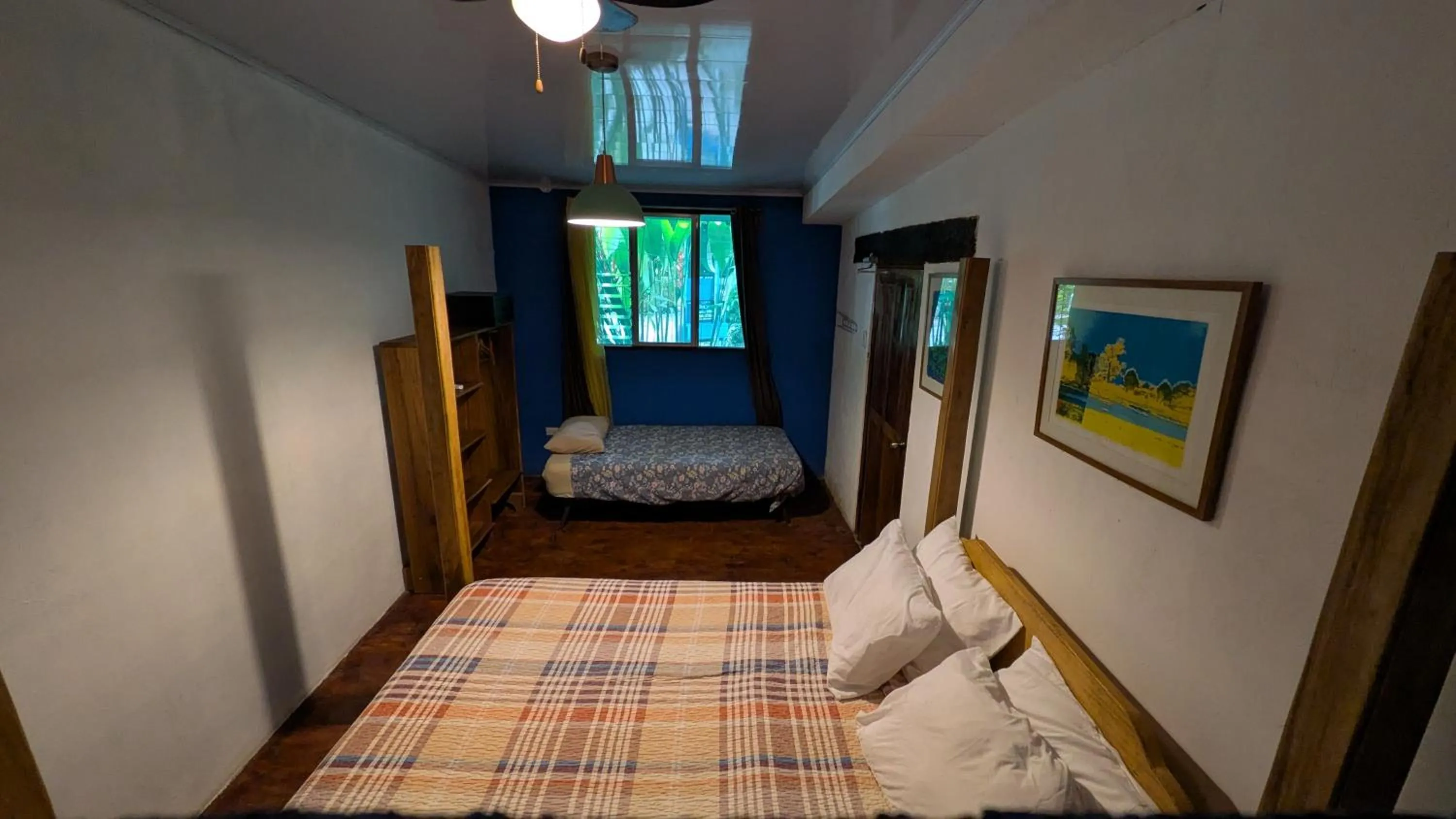 Bedroom, Bed in Tree House Beachfront Lodge