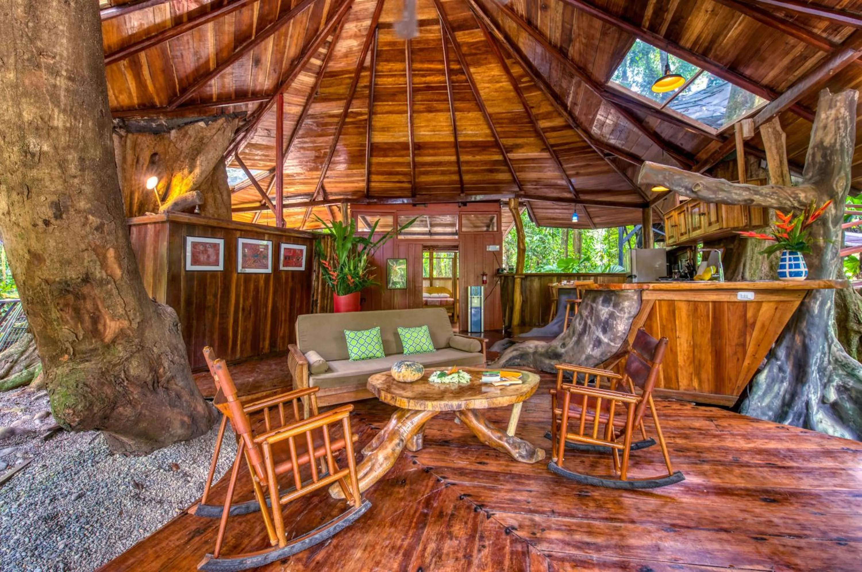 Living room in Tree House Beachfront Lodge