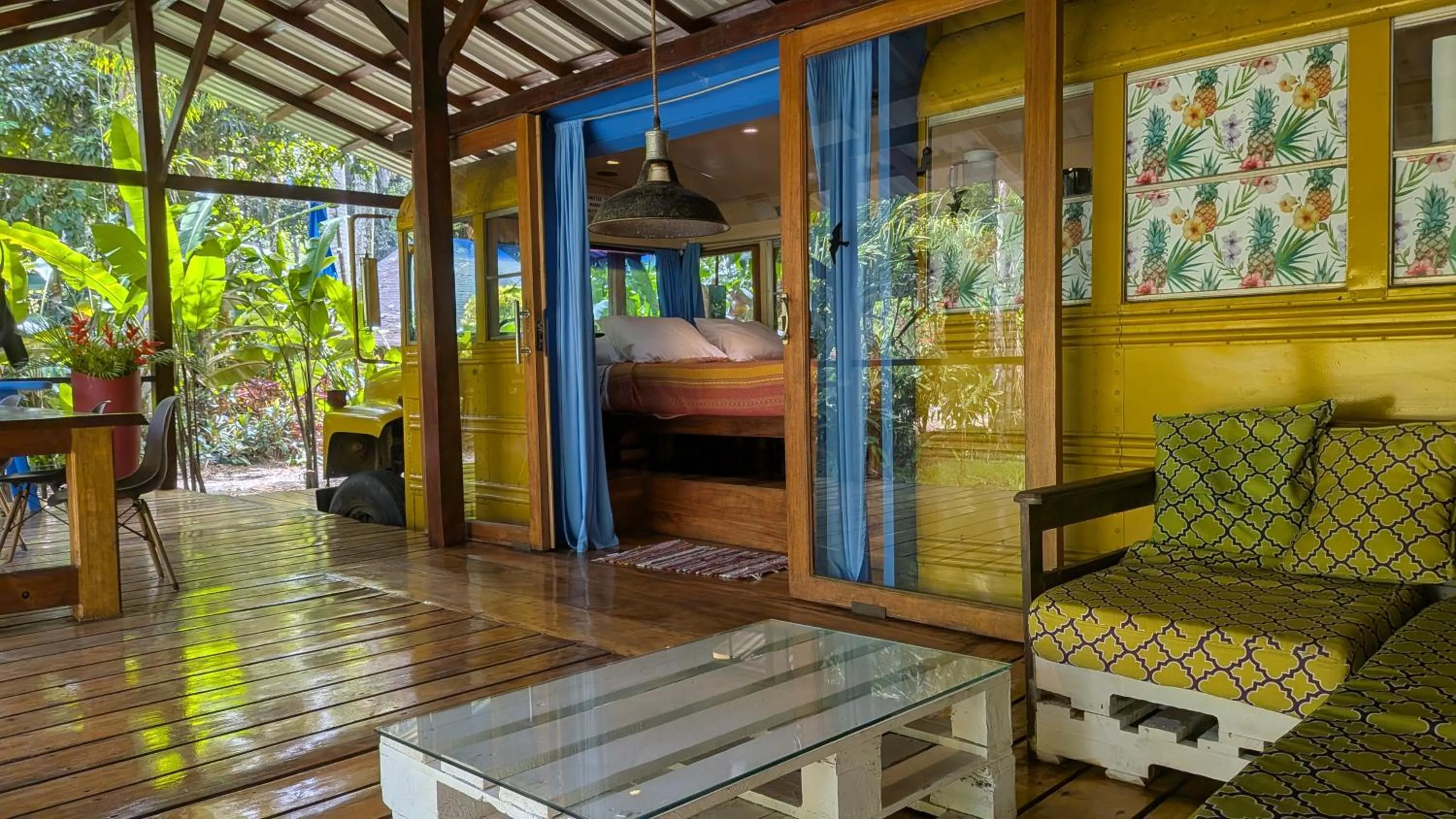 Living room in Tree House Beachfront Lodge