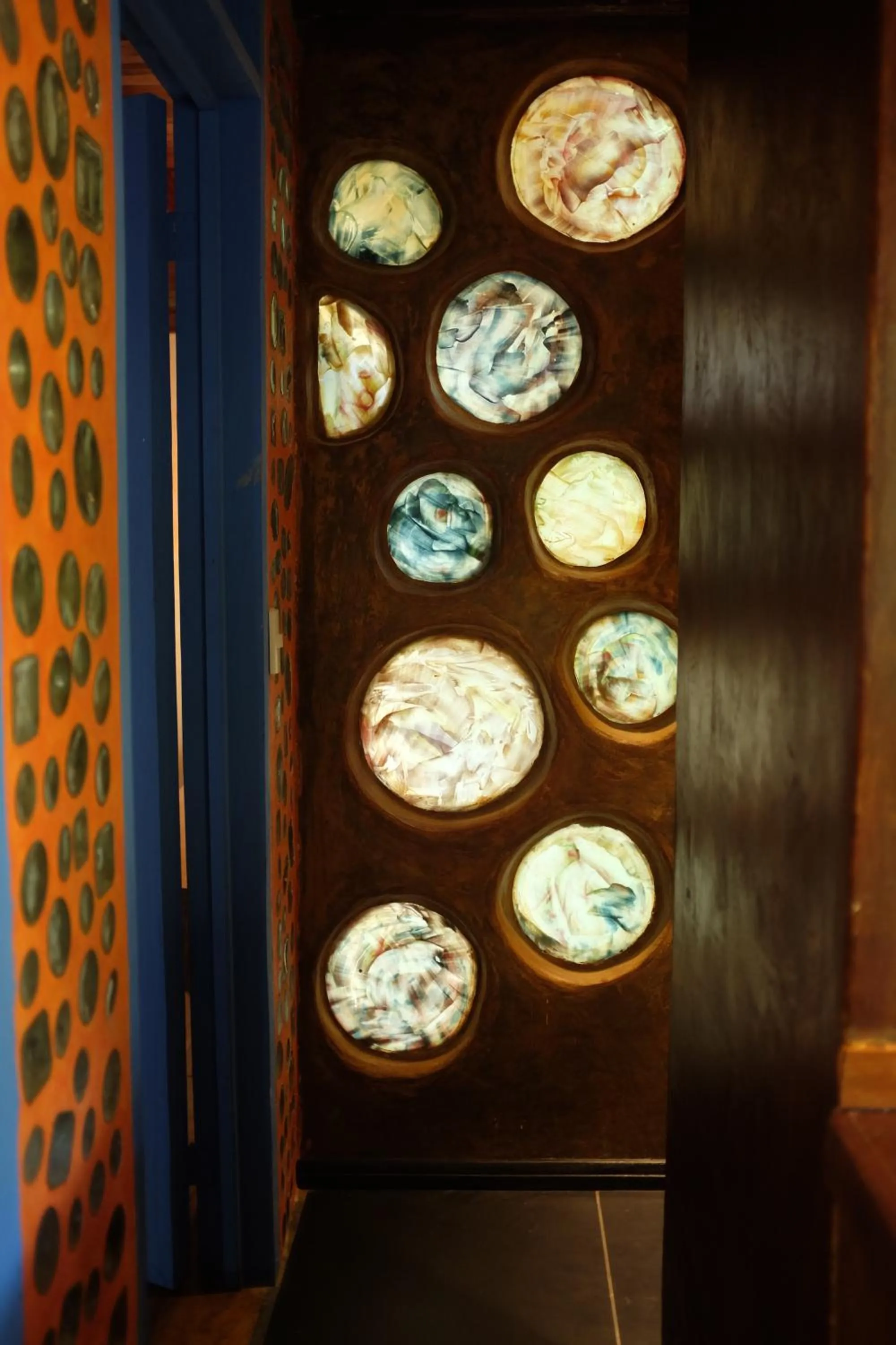 Decorative detail in Tree House Beachfront Lodge