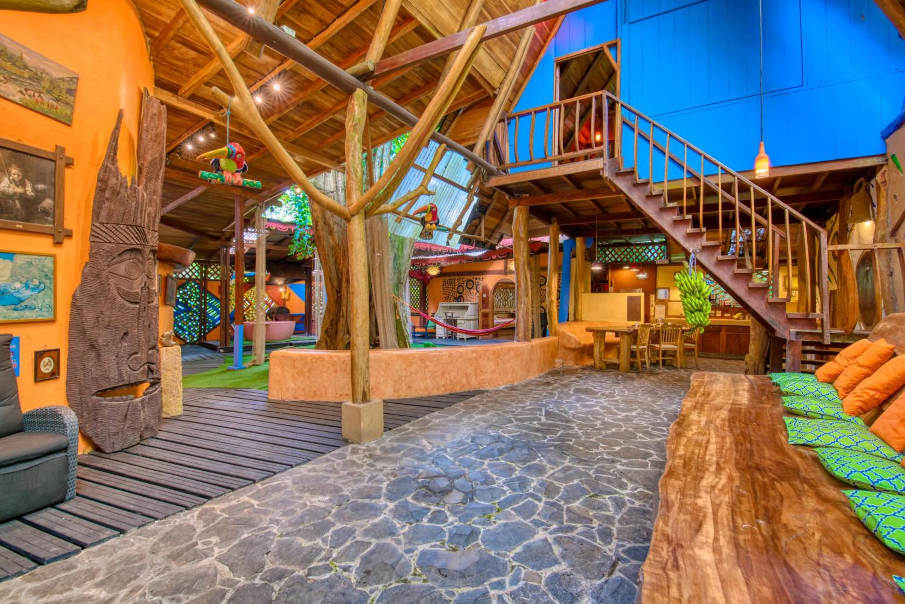Living room in Tree House Beachfront Lodge