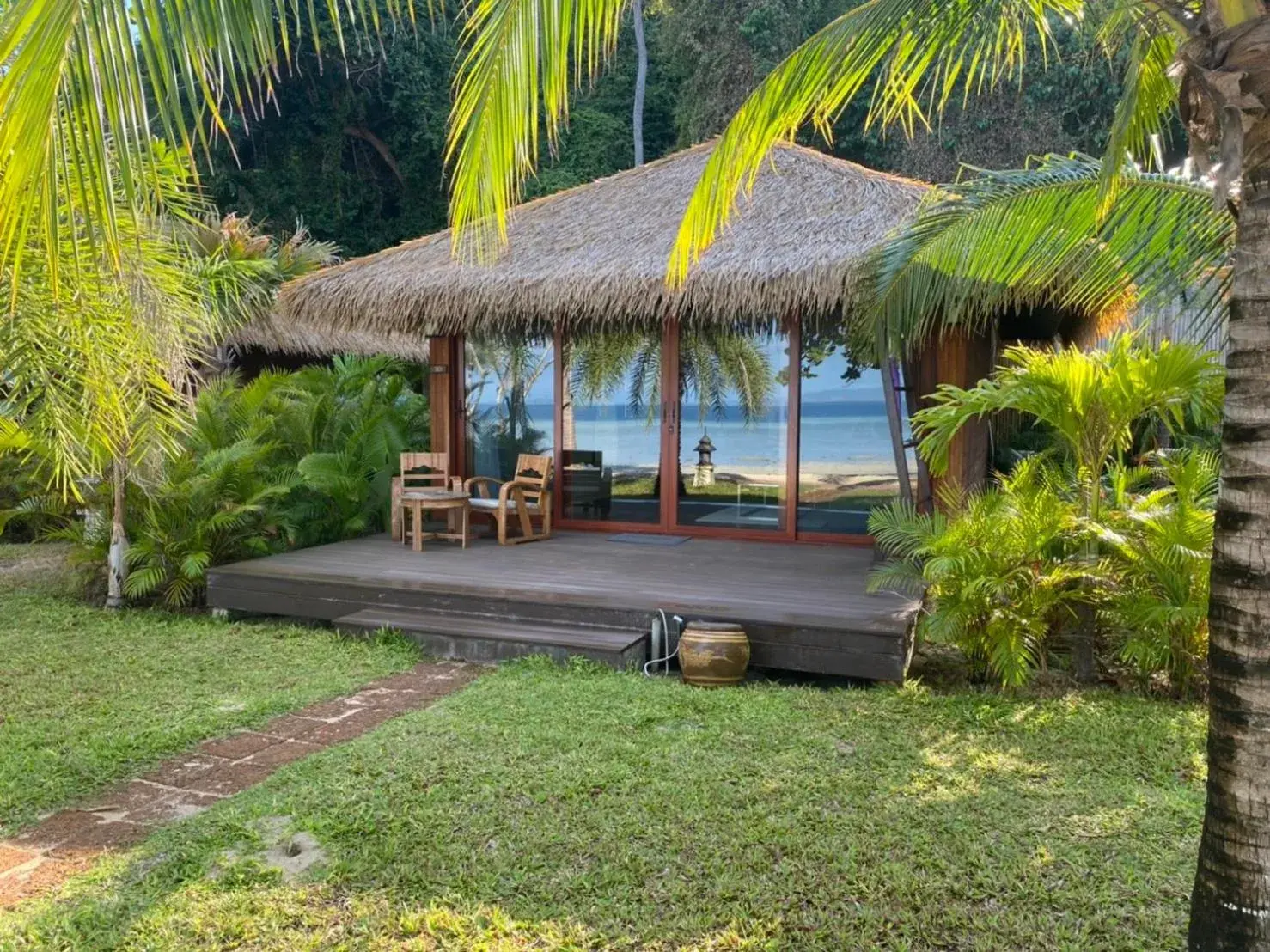 Beachfront Luxury Villa in Mali Kradan Beachfront Luxury Villa in Mali Kradan