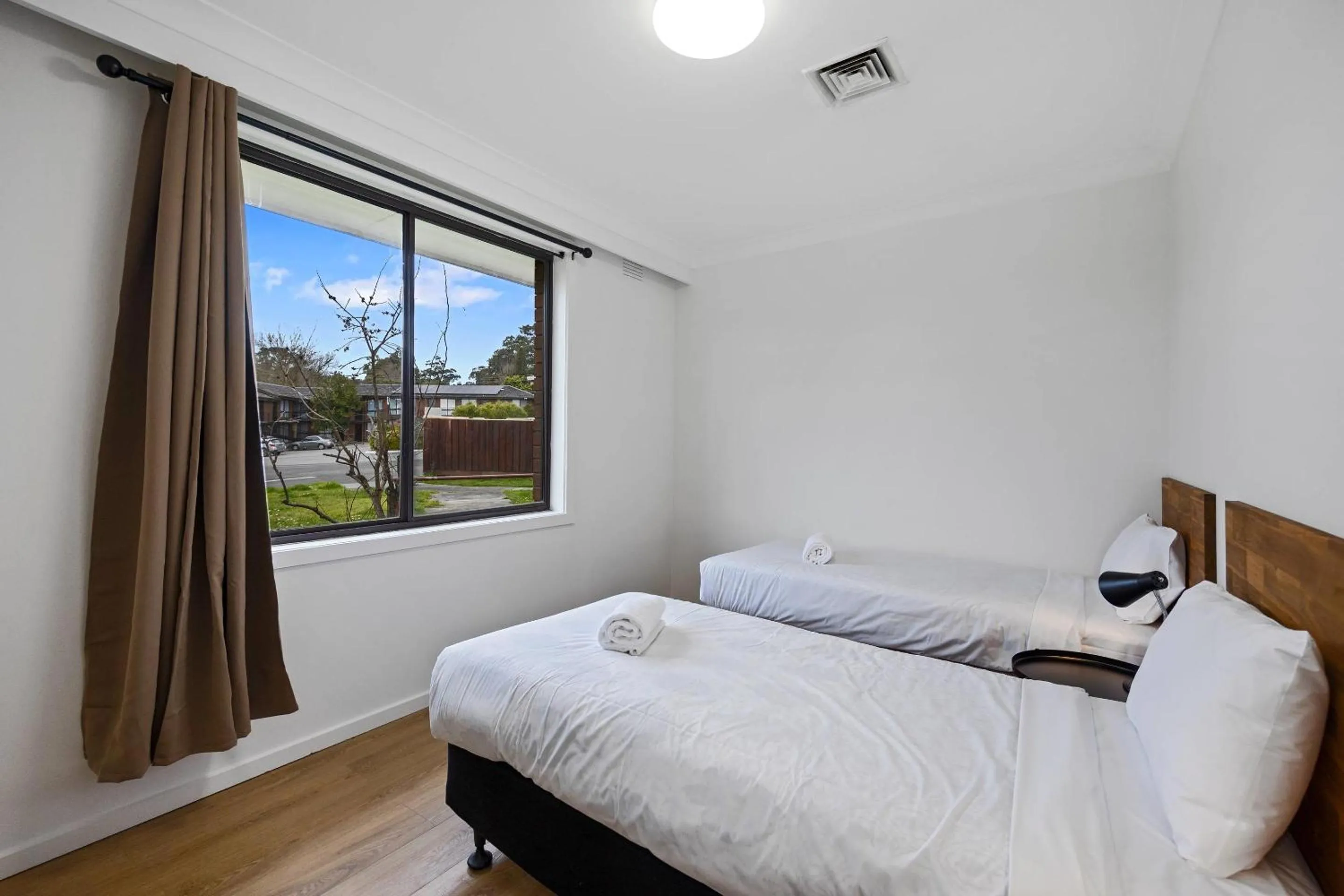 Bedroom, Bed in Econo Lodge Lilydale
