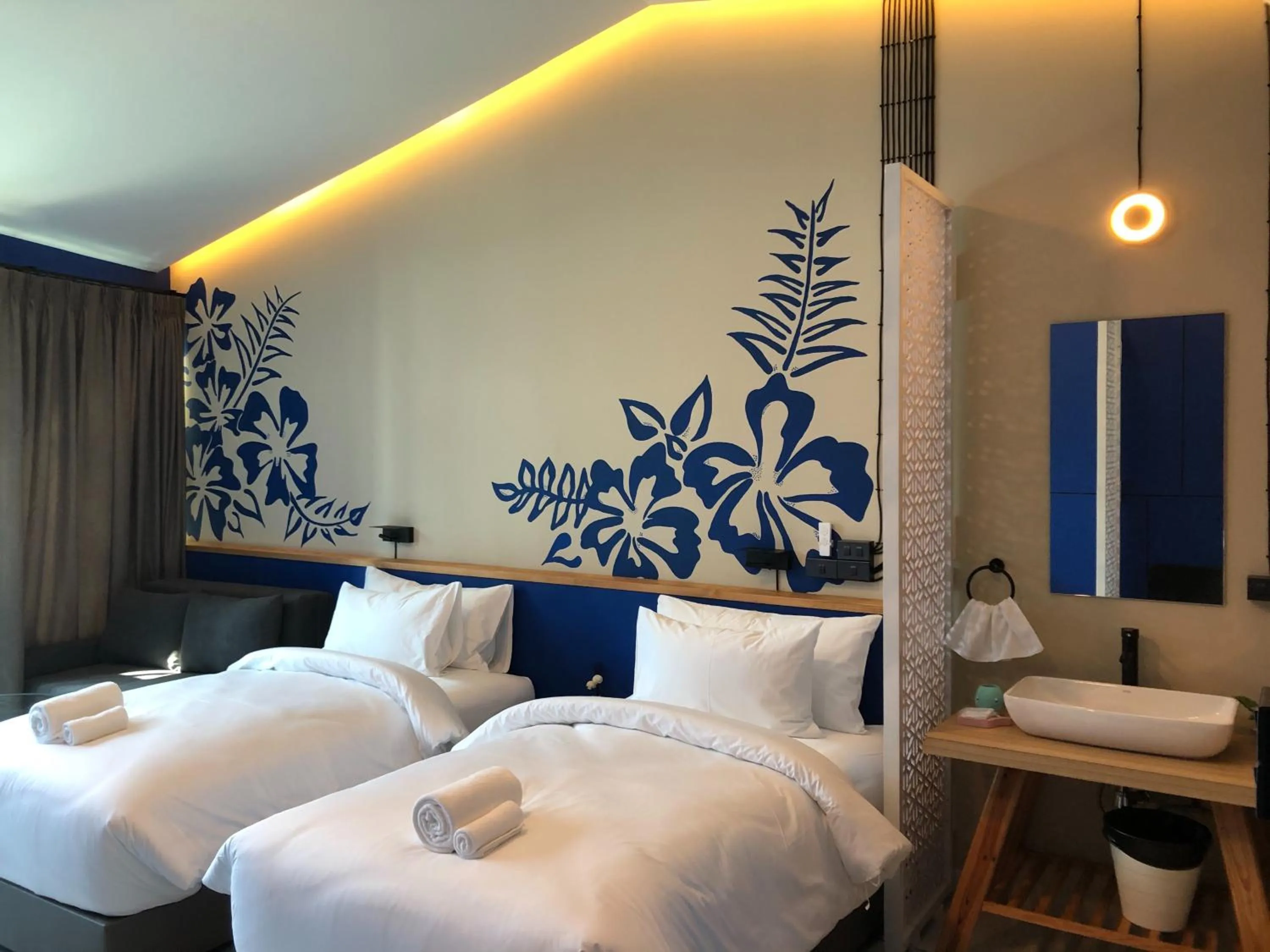 Bed in Sea and Sea Villa Sangaroon