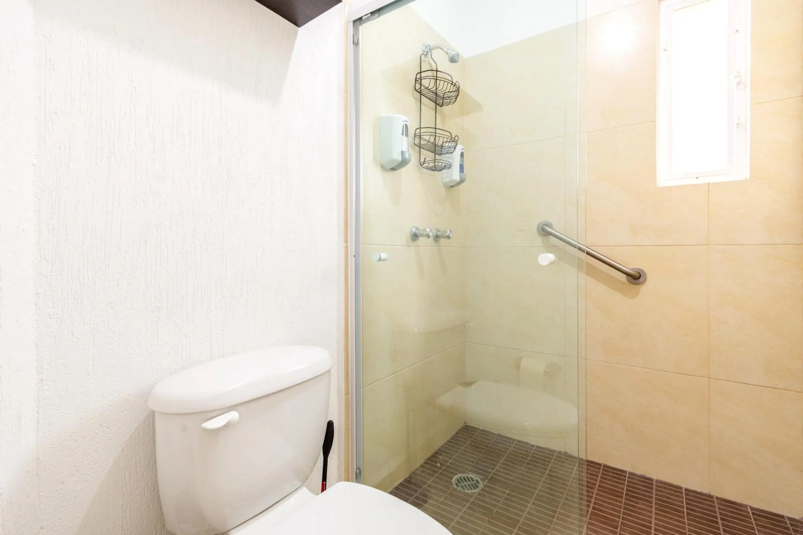 Shower in Relaxing & Quite Apt - Full Apartment