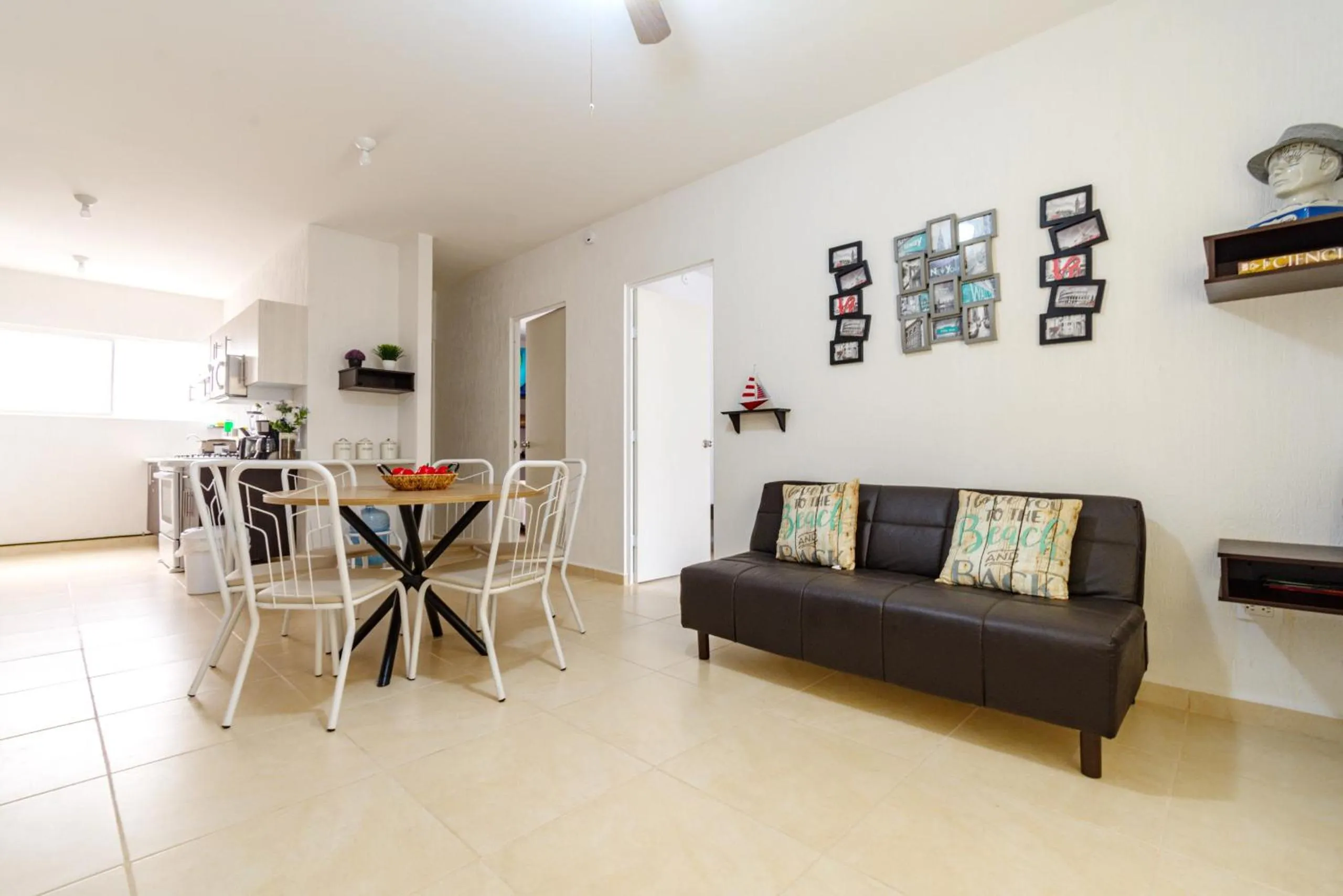 Living room in Relaxing & Quite Apt - Full Apartment