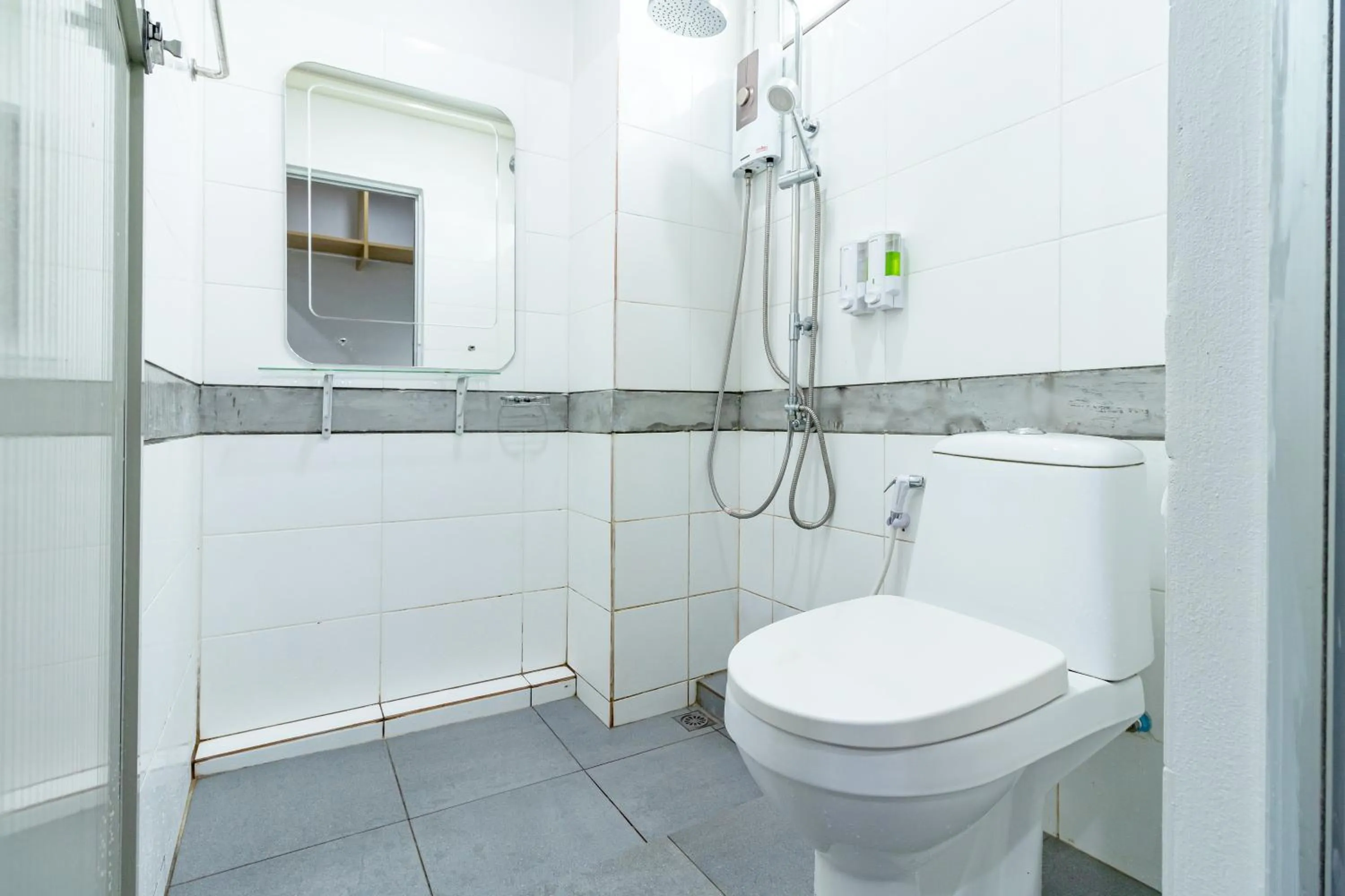 Shower in CS Klongtoey Grand Resort