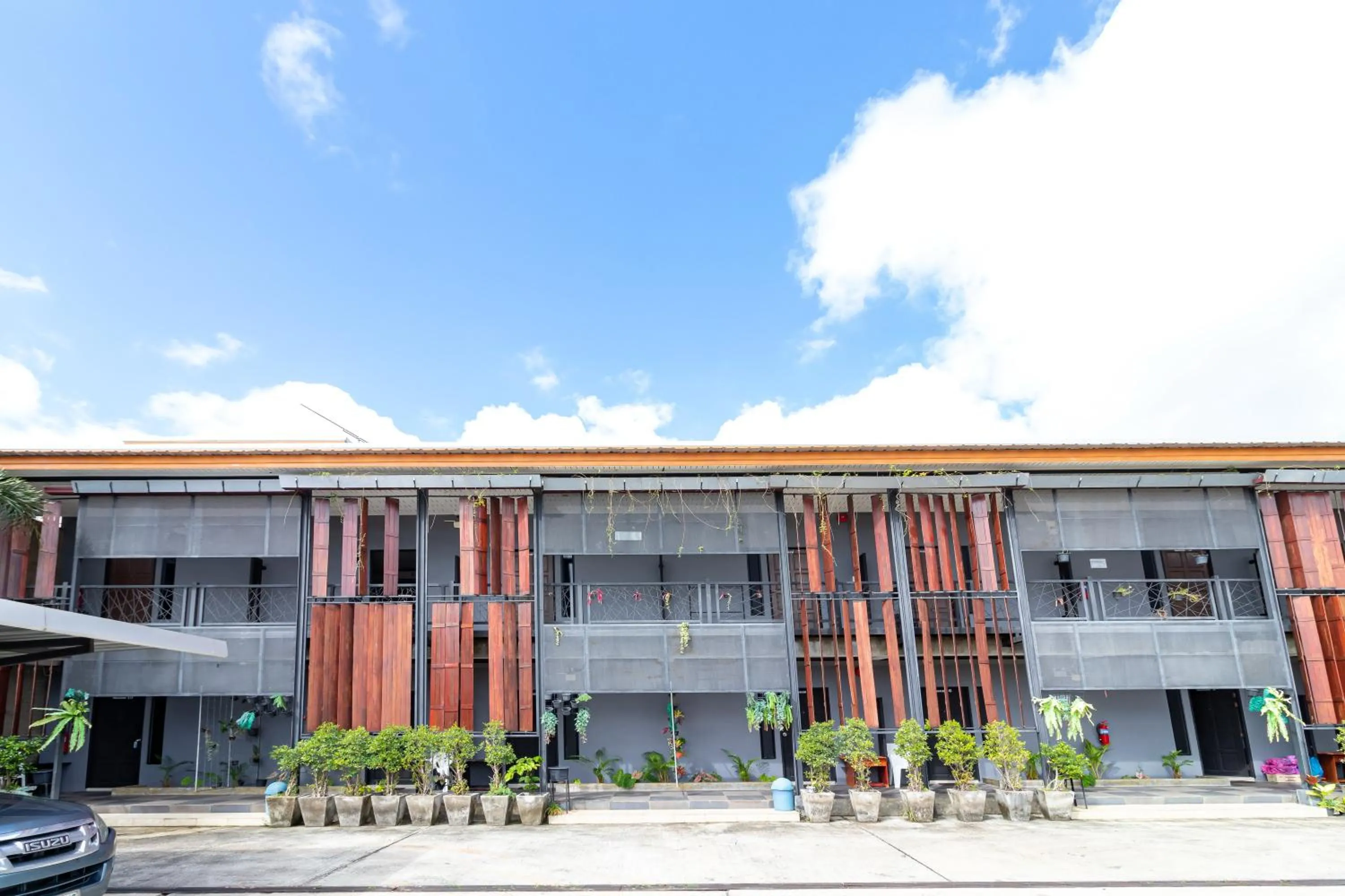 CS Klongtoey Grand Resort