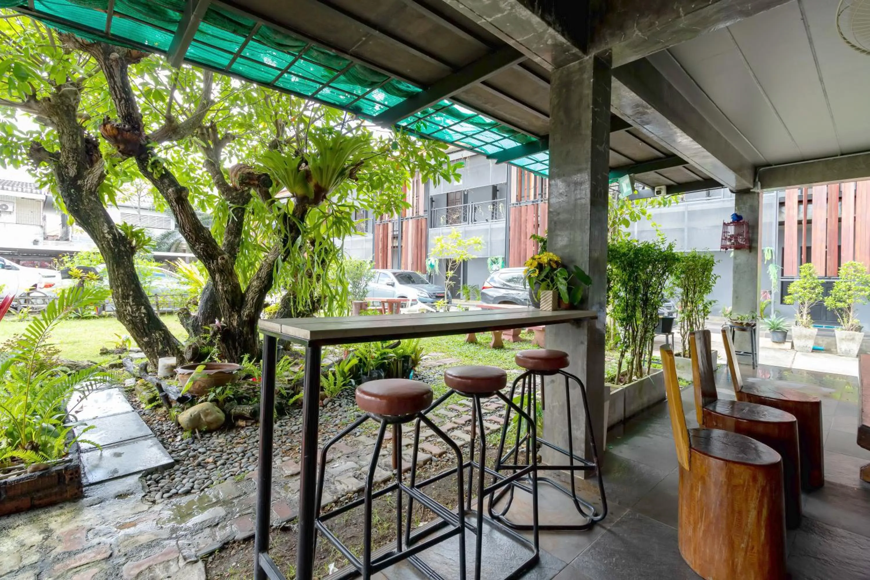 CS Klongtoey Grand Resort