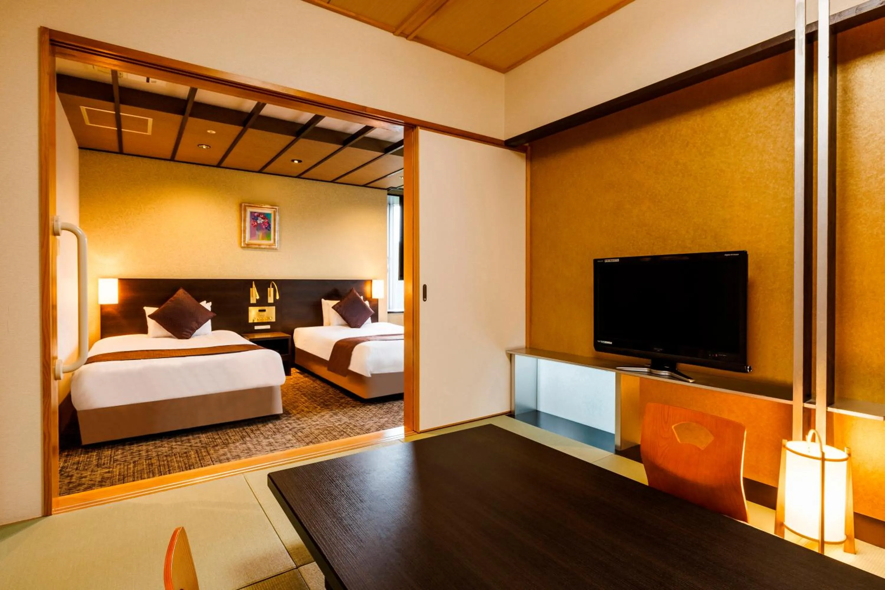Photo of the whole room, Bed in KAMENOI HOTEL Nagatoro Yorii
