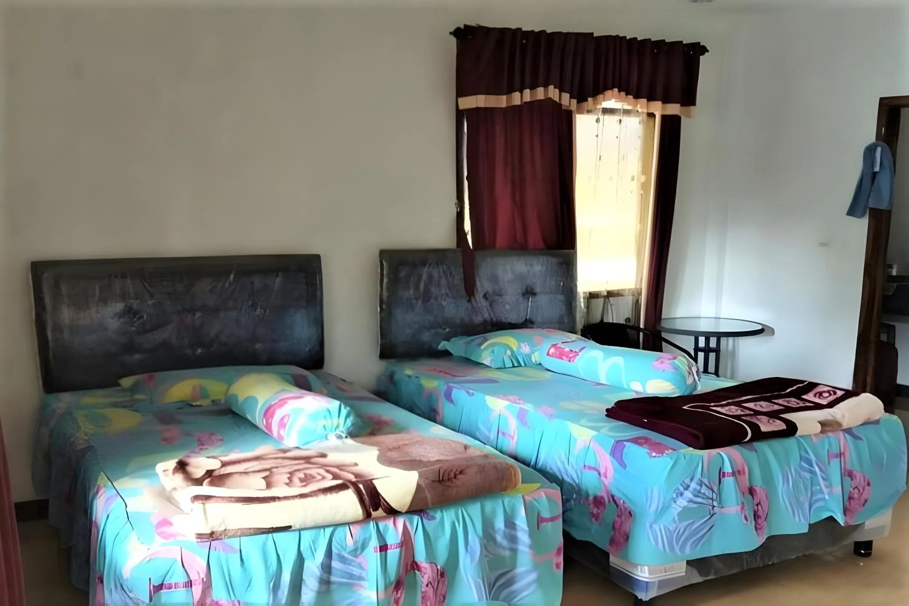 Bed in Lembah Biru Lagoon