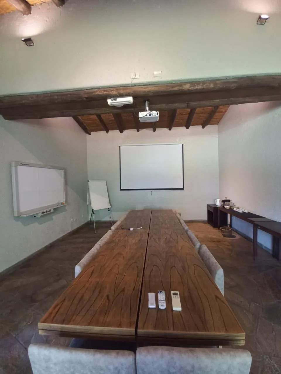 Communal lounge/ TV room in Posada Salentein