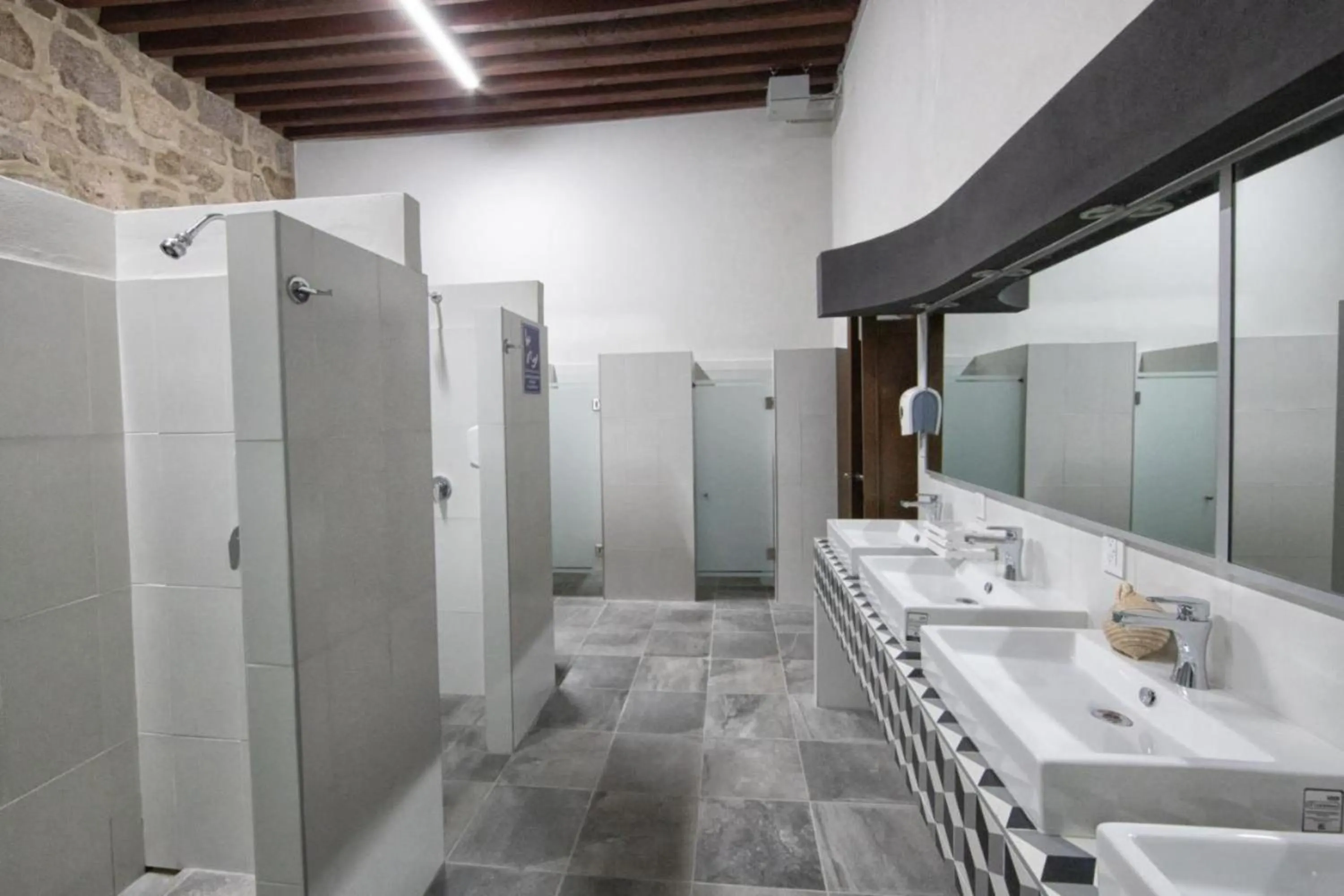 Bathroom in OYO Hostal Mich