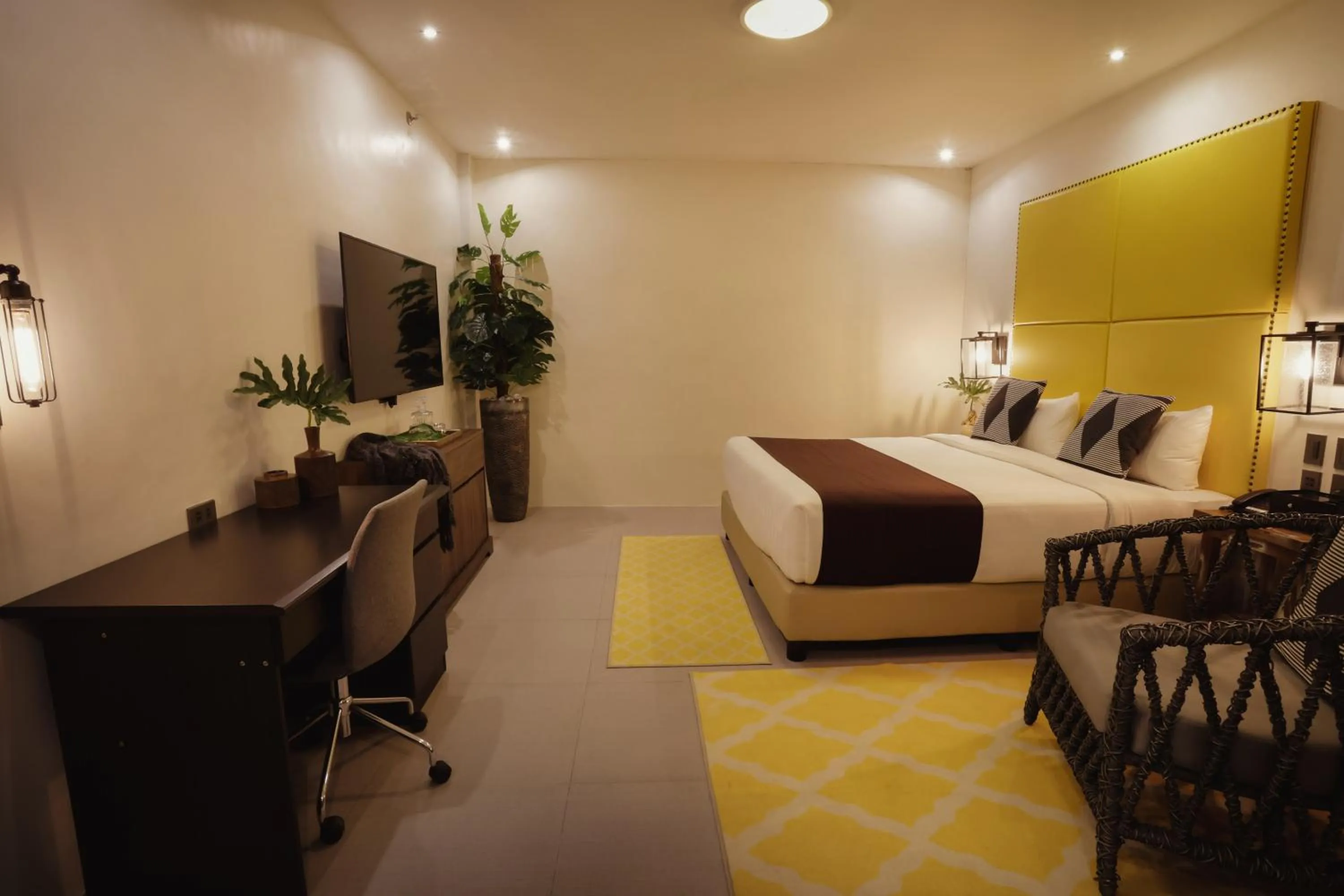 Photo of the whole room in The Bourke Hotel