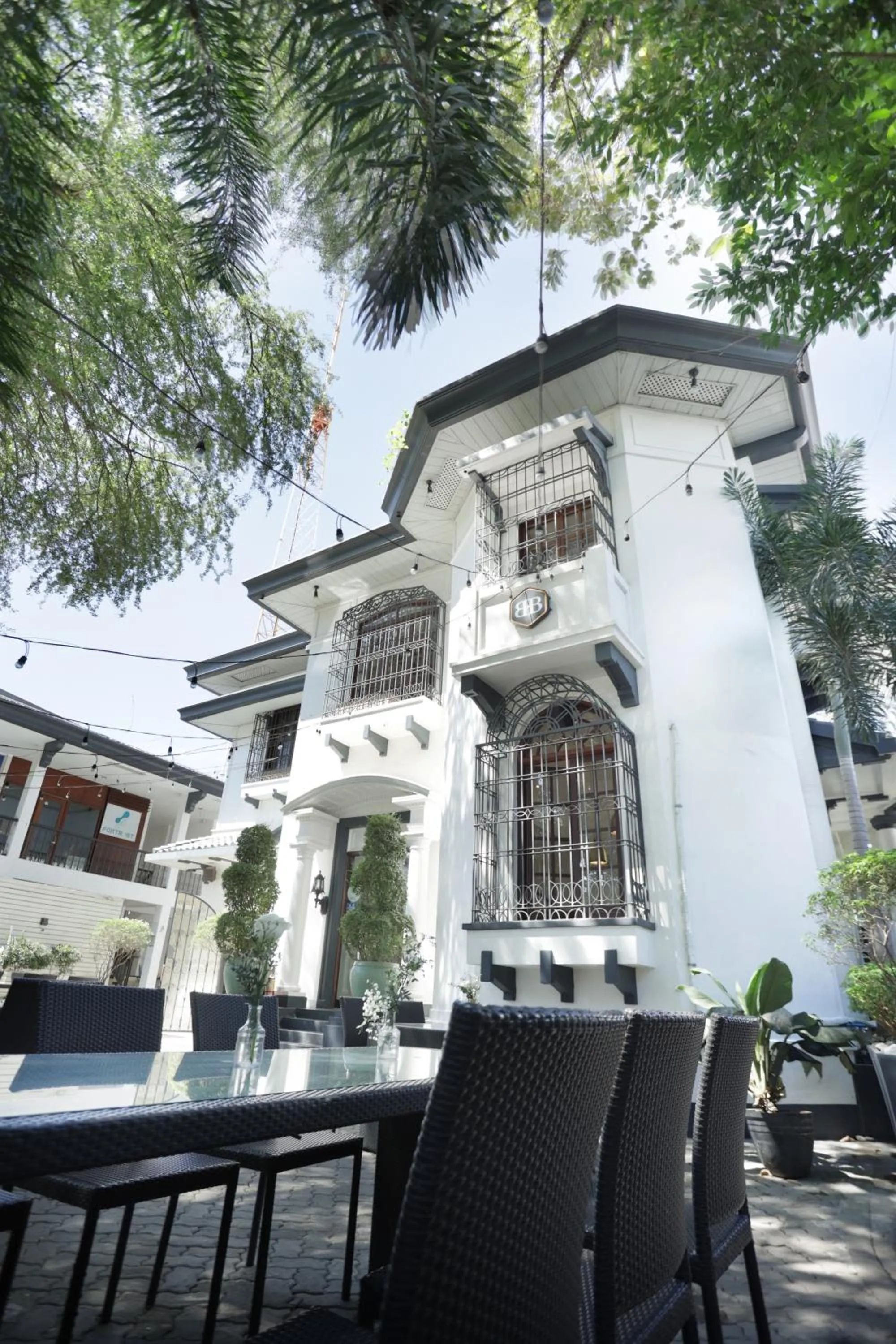 Property building in The Bourke Hotel