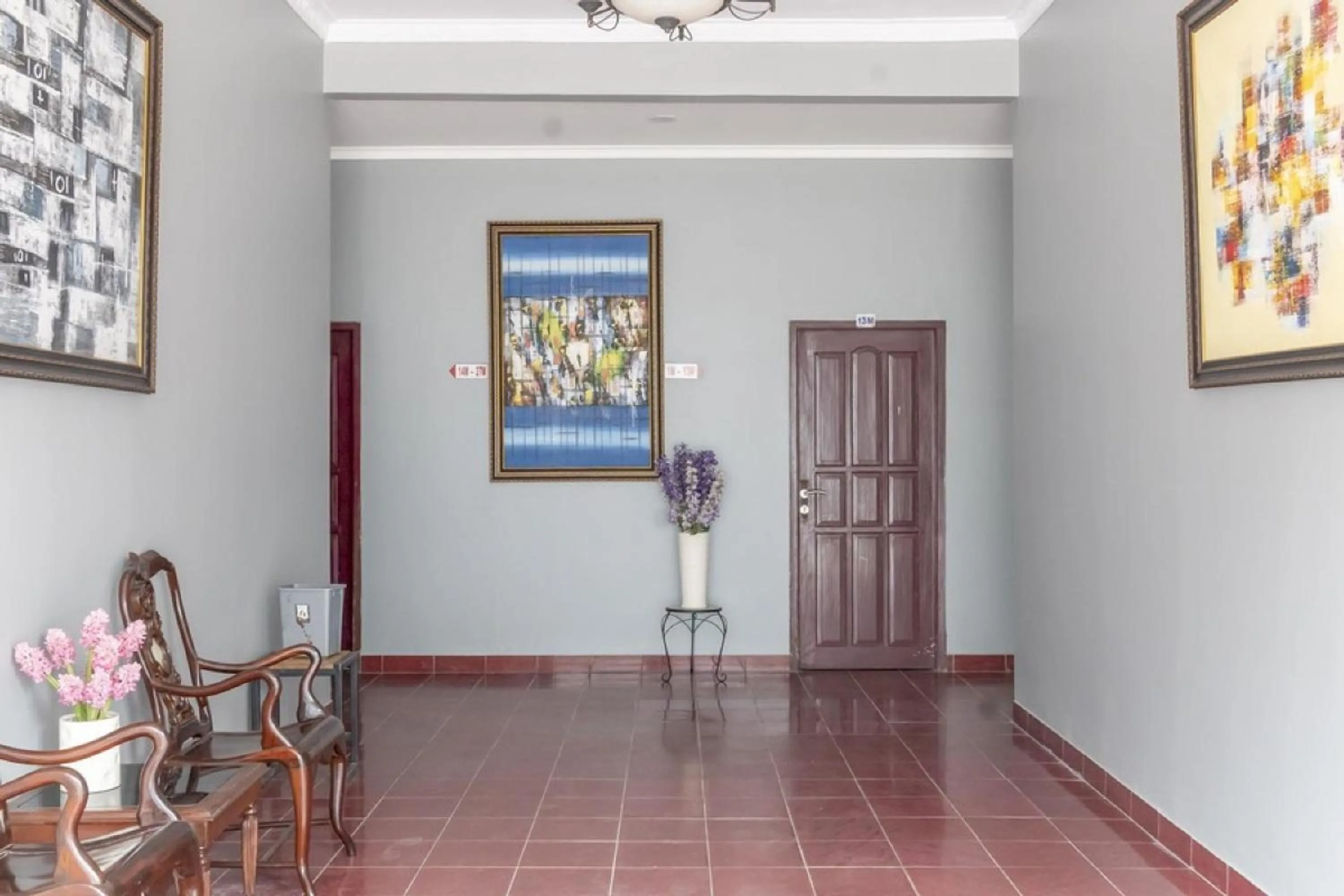 Property building in RedDoorz Plus near Tambun Station