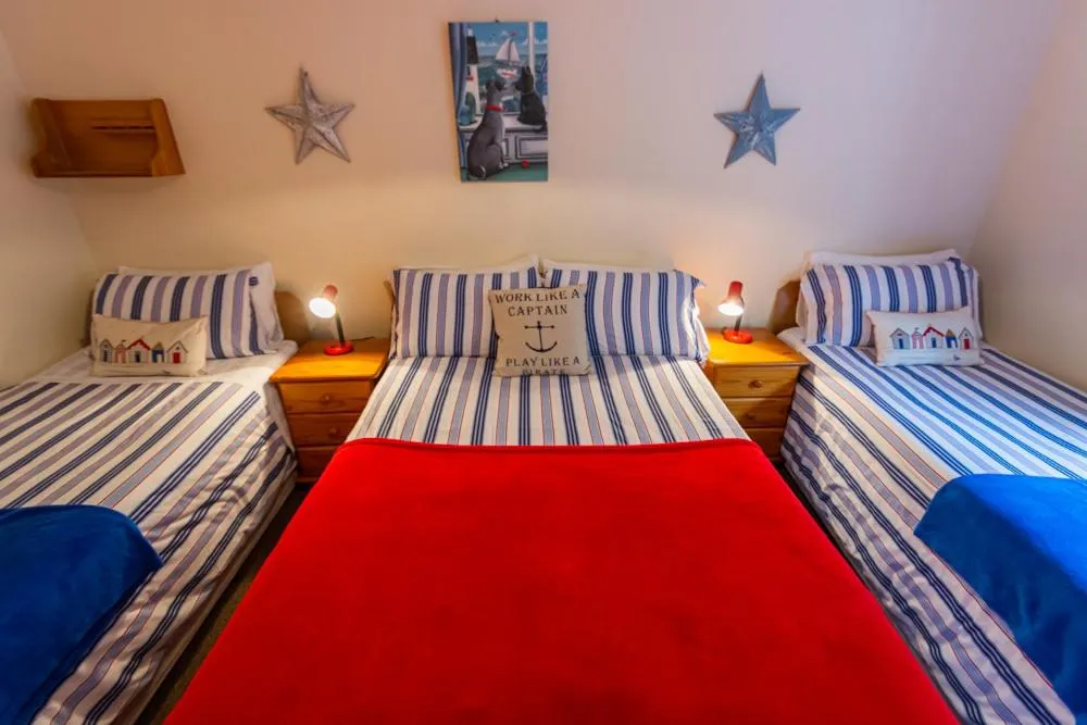 Bed in Seawinds Bed and Breakfast