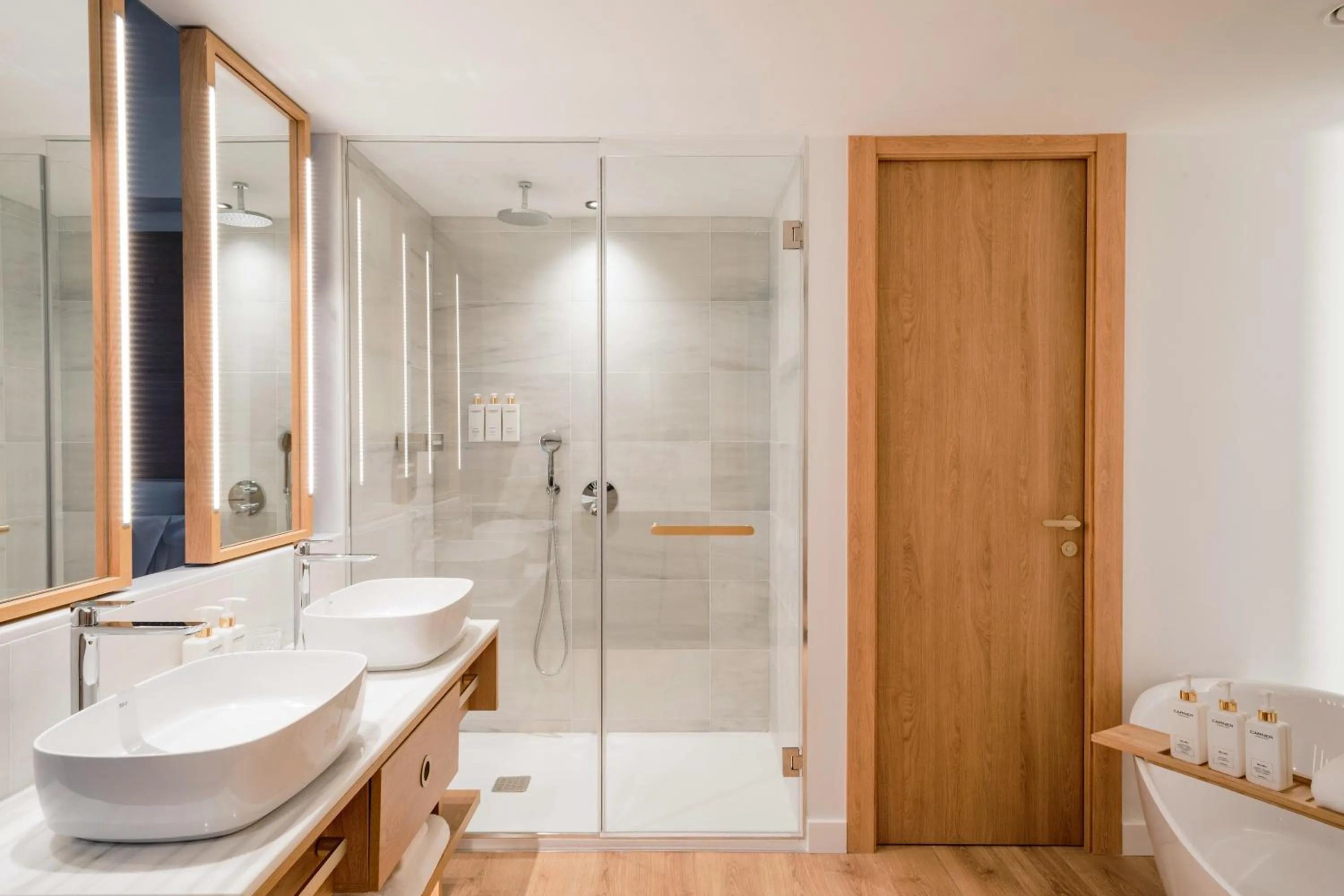 Shower in Torre Melina, a Gran Meliá Hotel