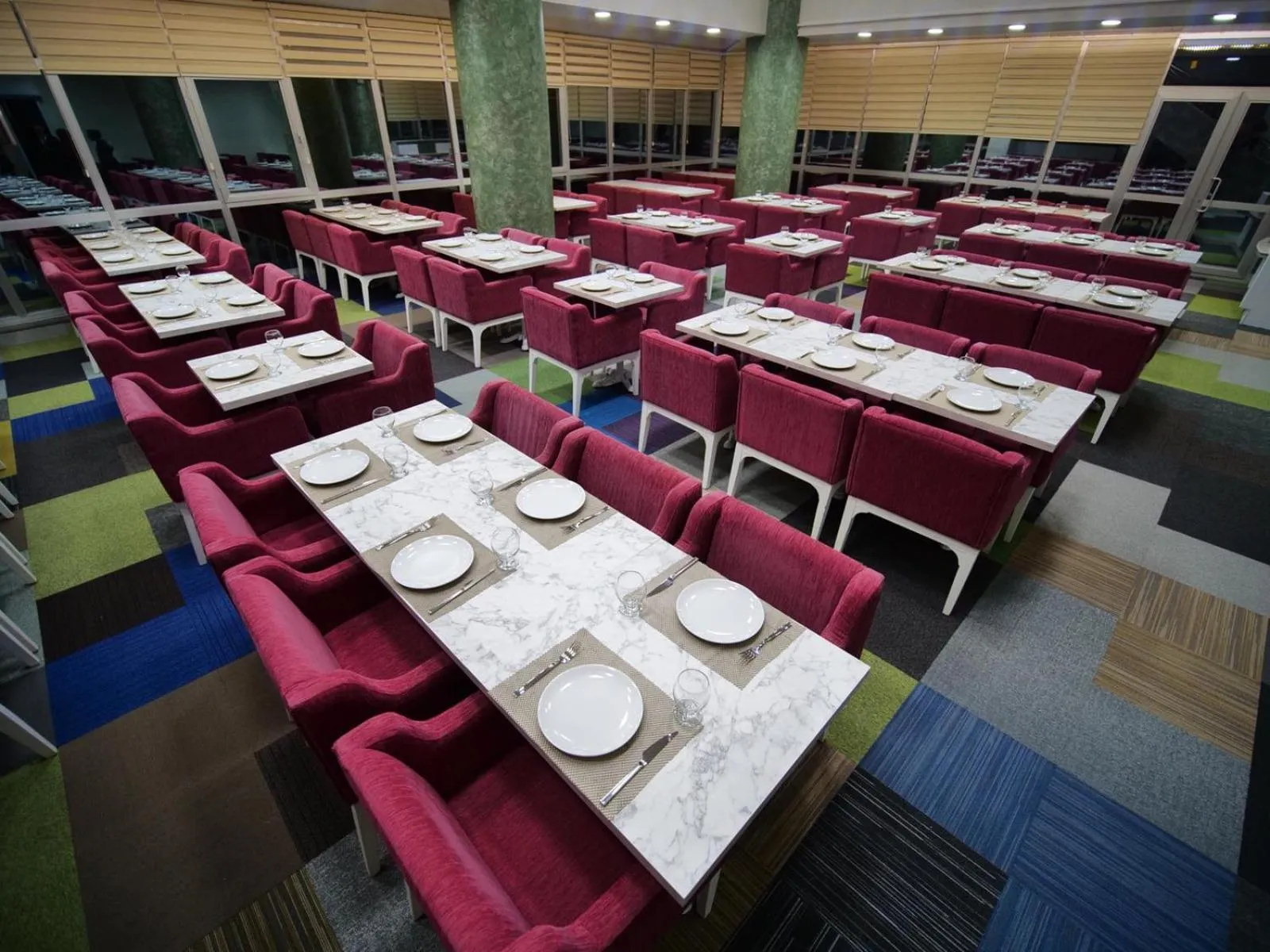 Restaurant/places to eat in ERCİYES HİLL