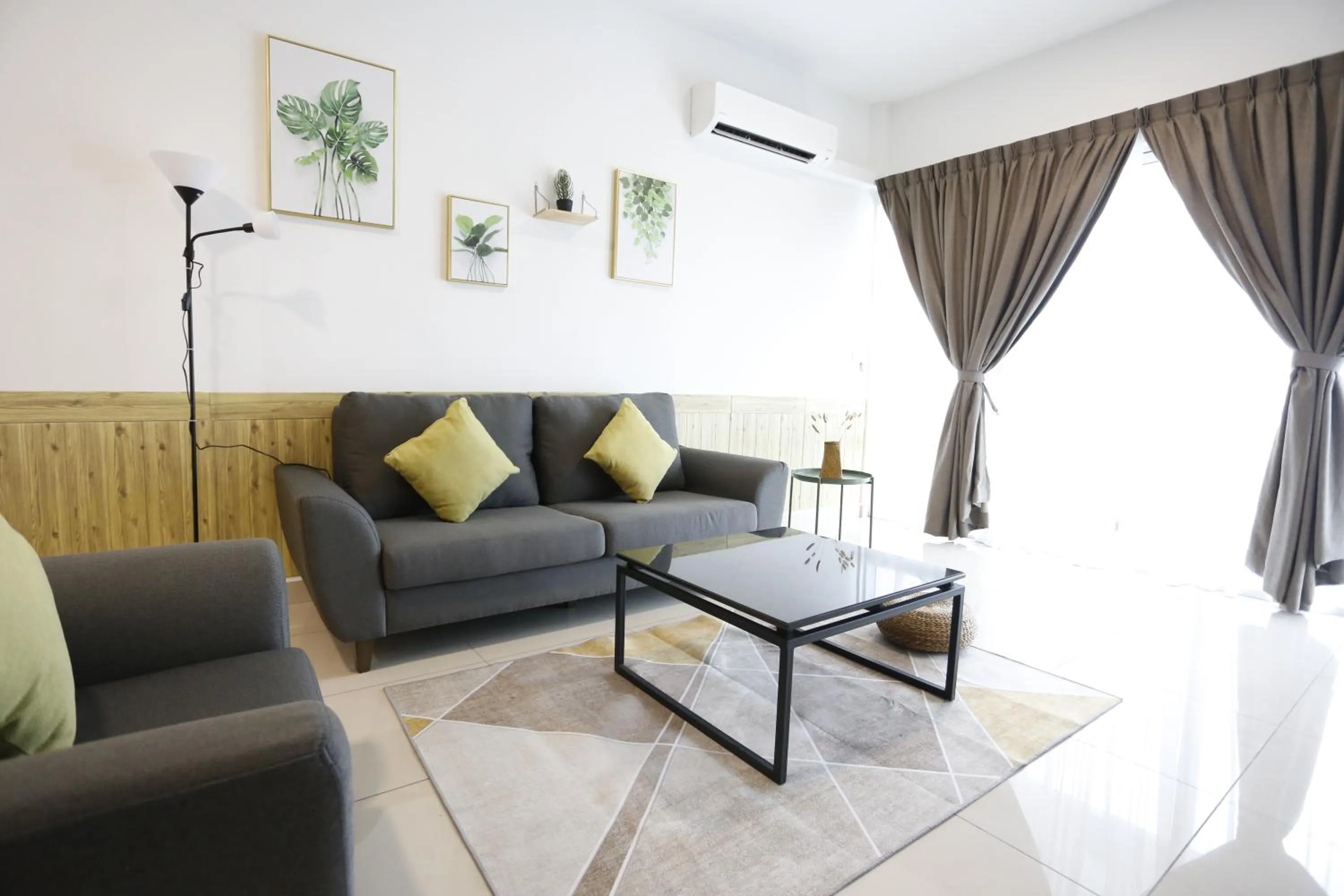 Living room in Pinnacle Tower Homestay by Home Cube