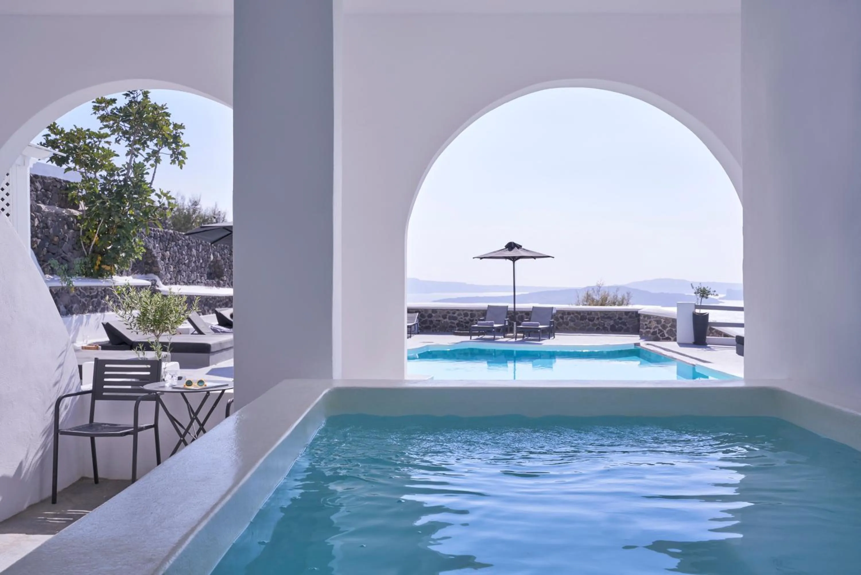 Hot Tub in Mr and Mrs White Oia - Santorini