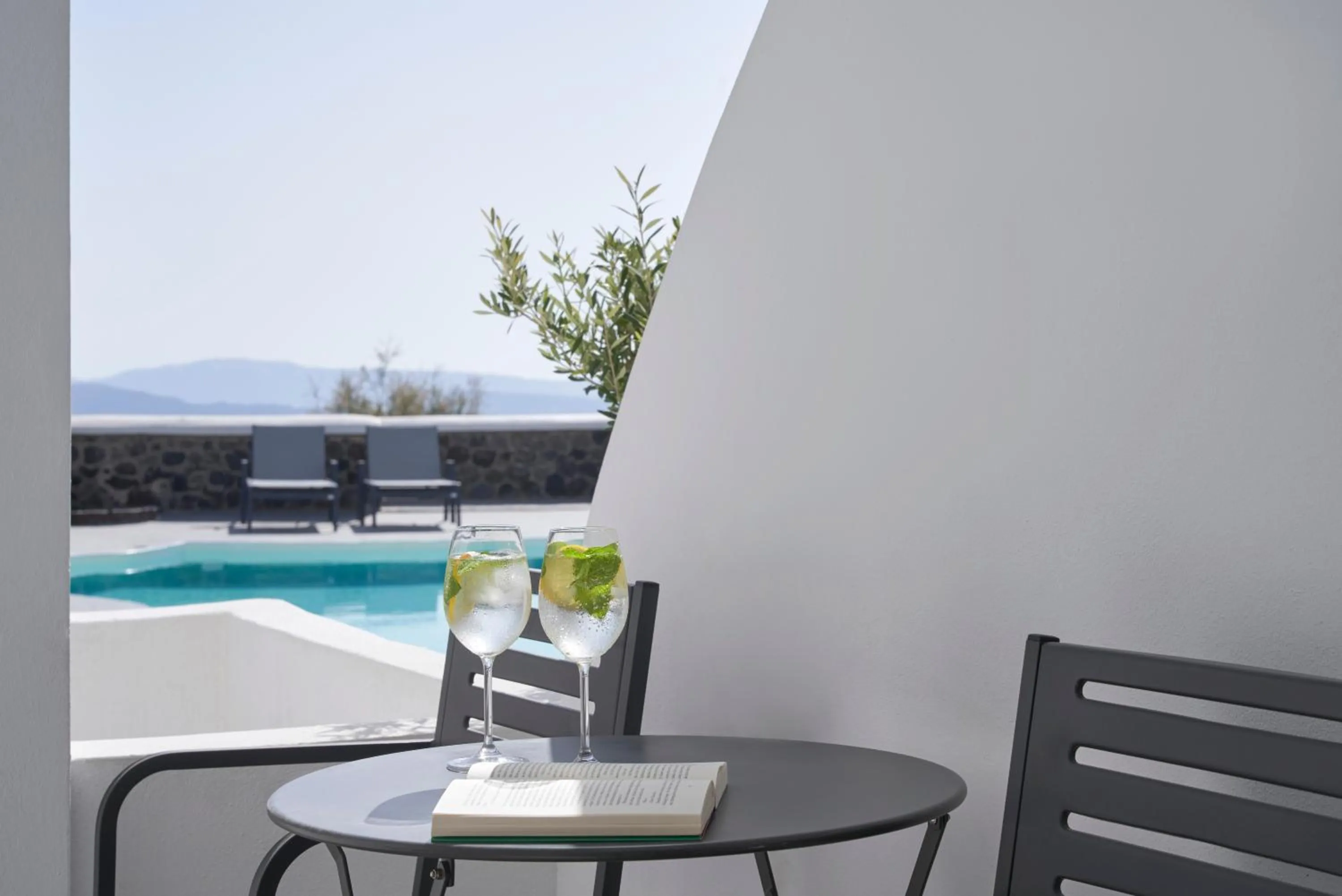 Balcony/Terrace in Mr and Mrs White Oia - Santorini