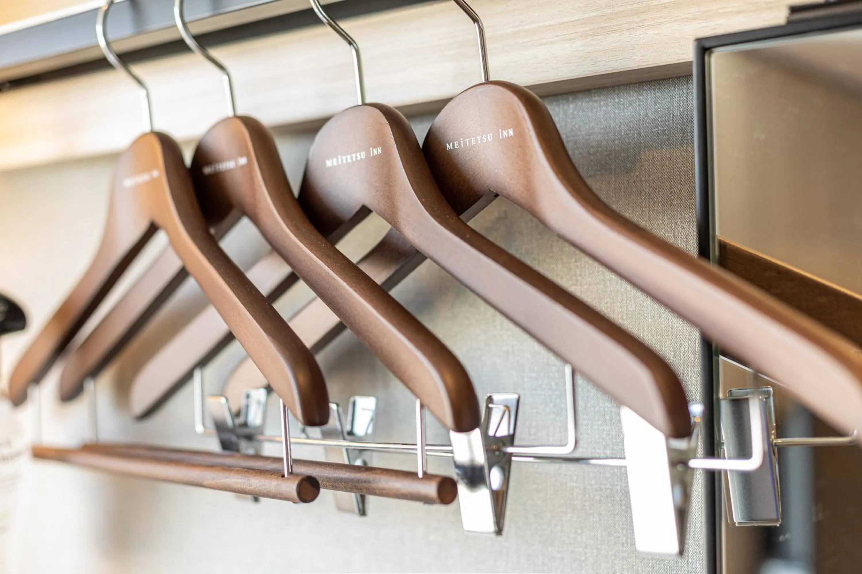 wardrobe in Meitetsu Inn Shinosakaeki Higashiguchi