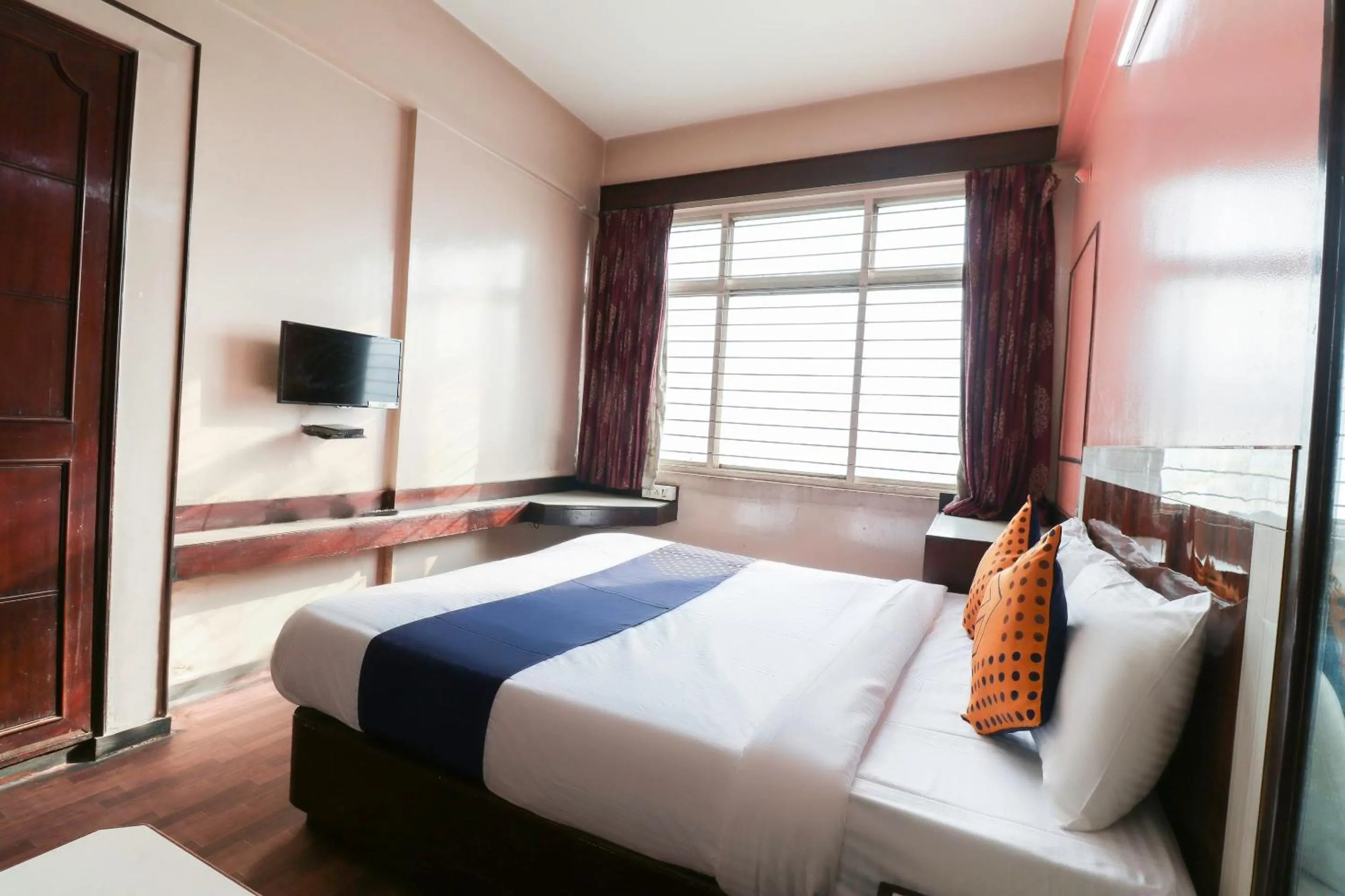 Bedroom, Bed in Super Hotel O Archana Inn