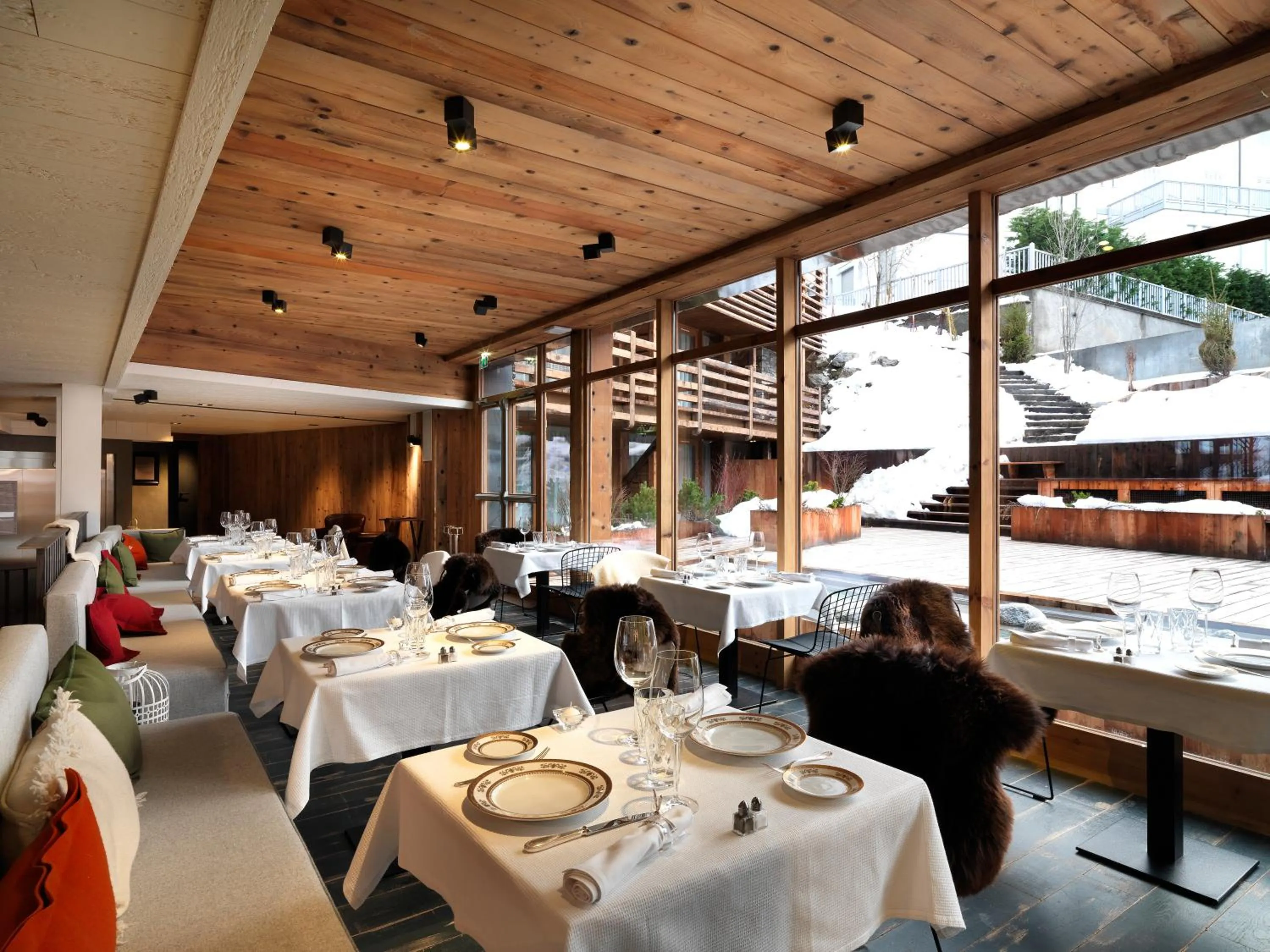 Restaurant/places to eat in M de Megève