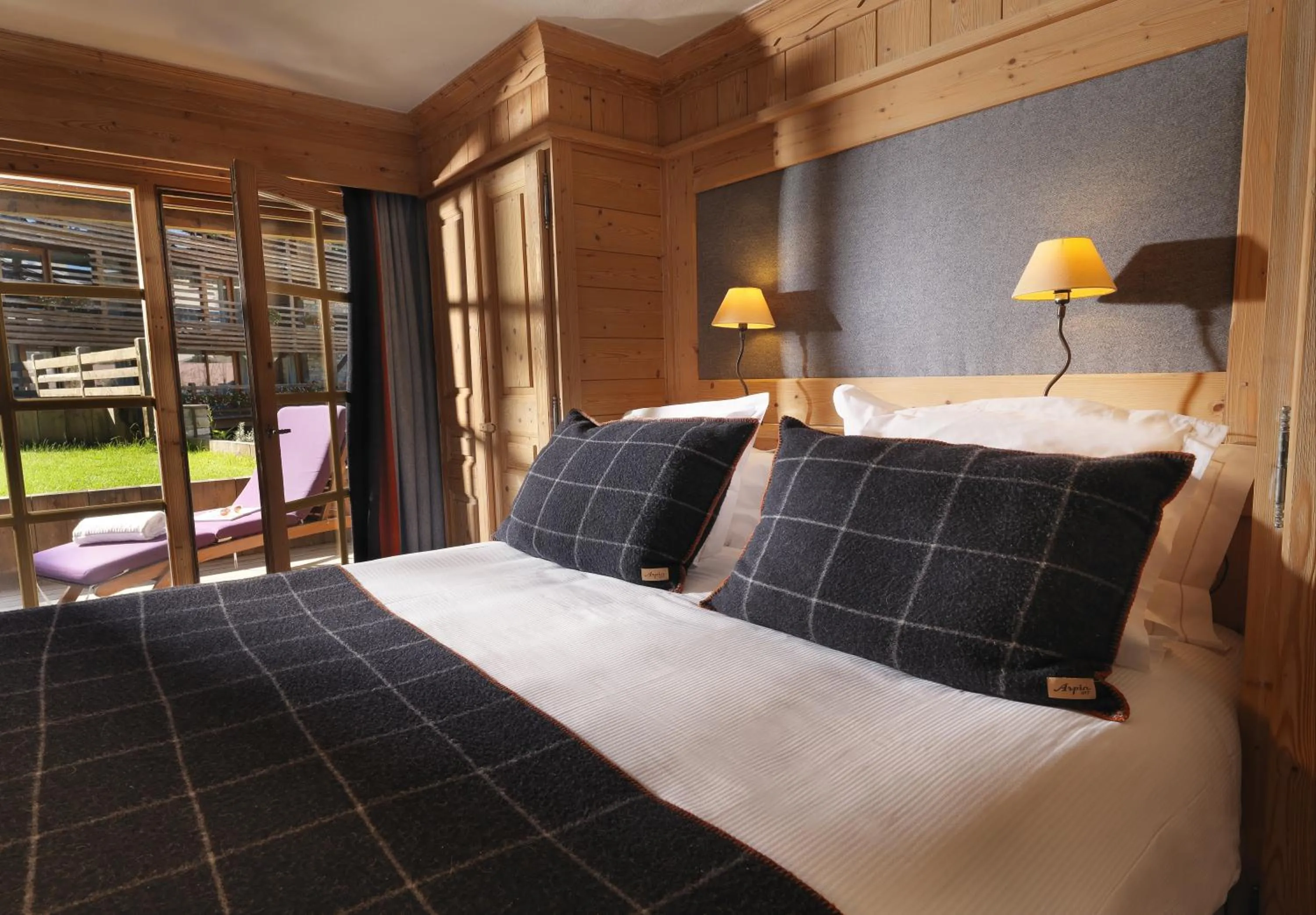 Balcony/Terrace, Bed in M de Megève