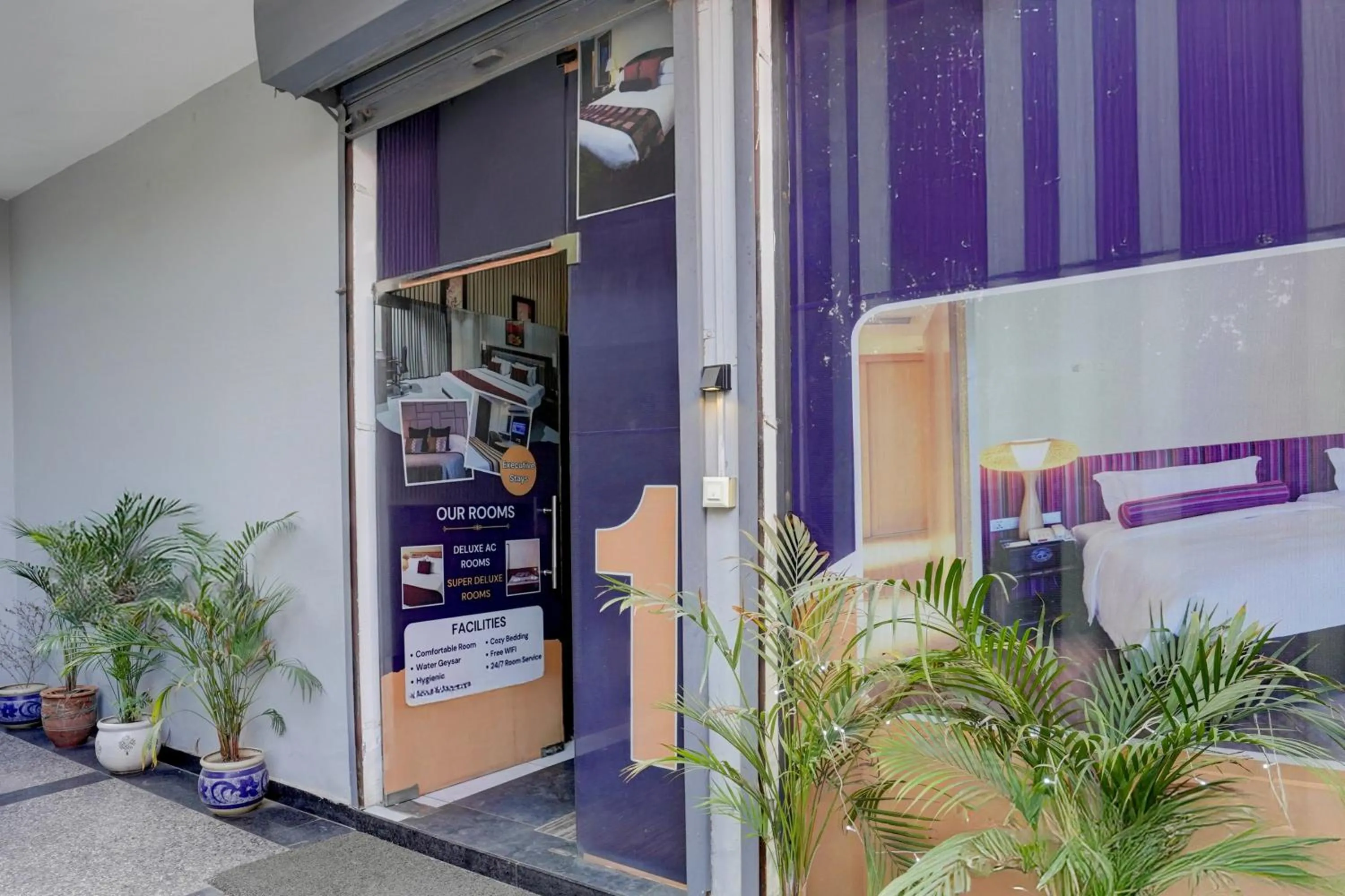 Facade/entrance in Hotel O Silver Arc Mall Ludhiana Formerly White Solitaire