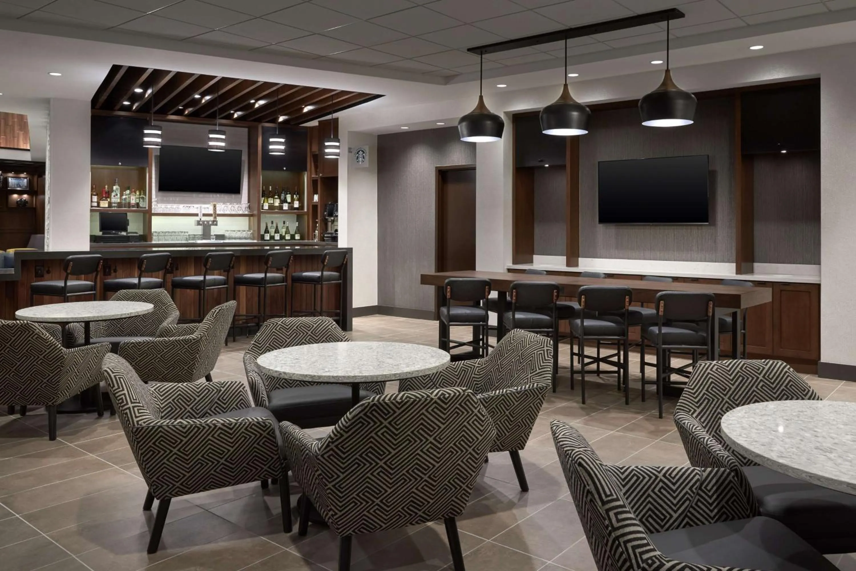 Restaurant/places to eat in Hyatt Place Evansville