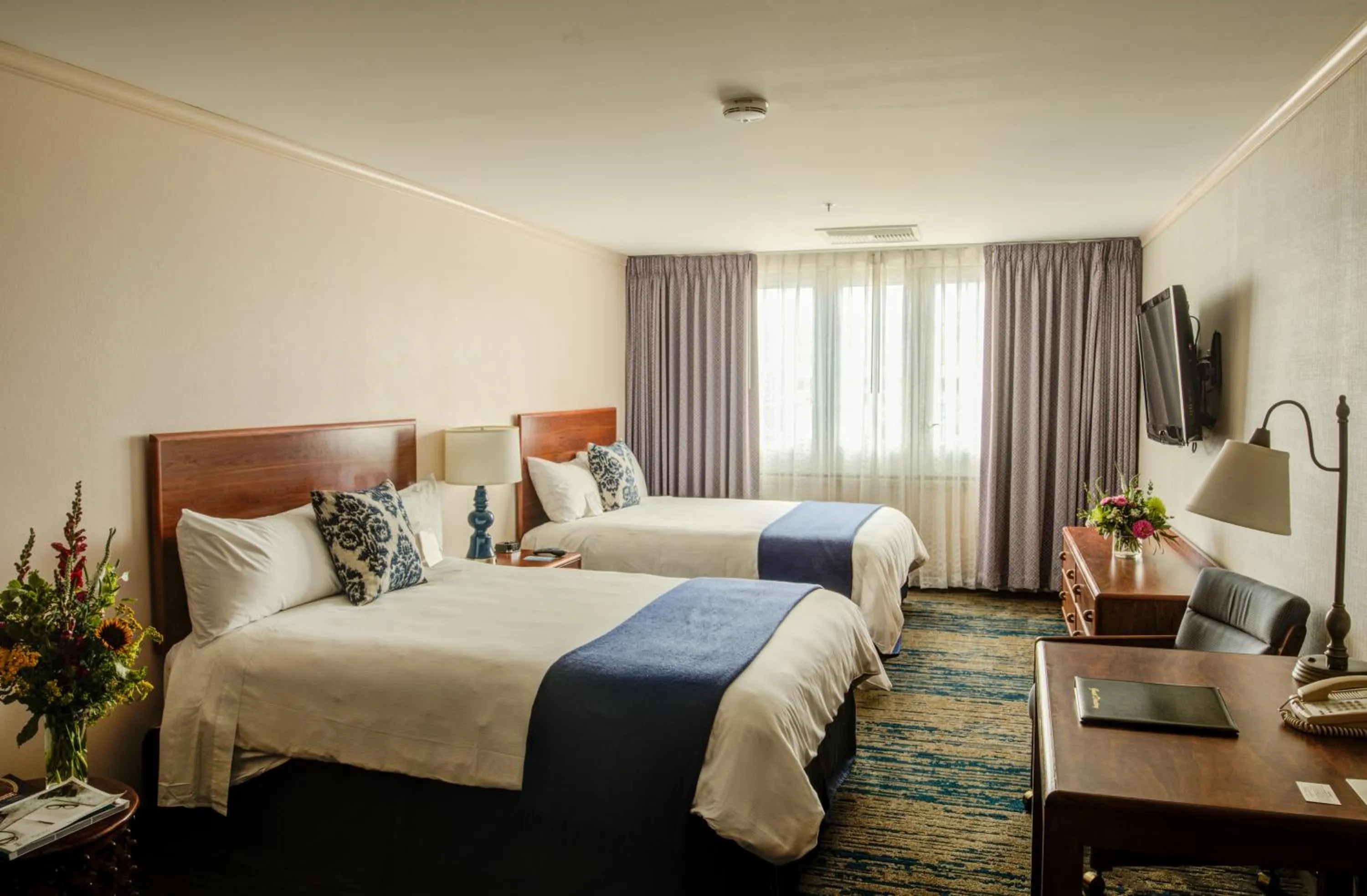 Photo of the whole room, Bed in The Voyager Inn