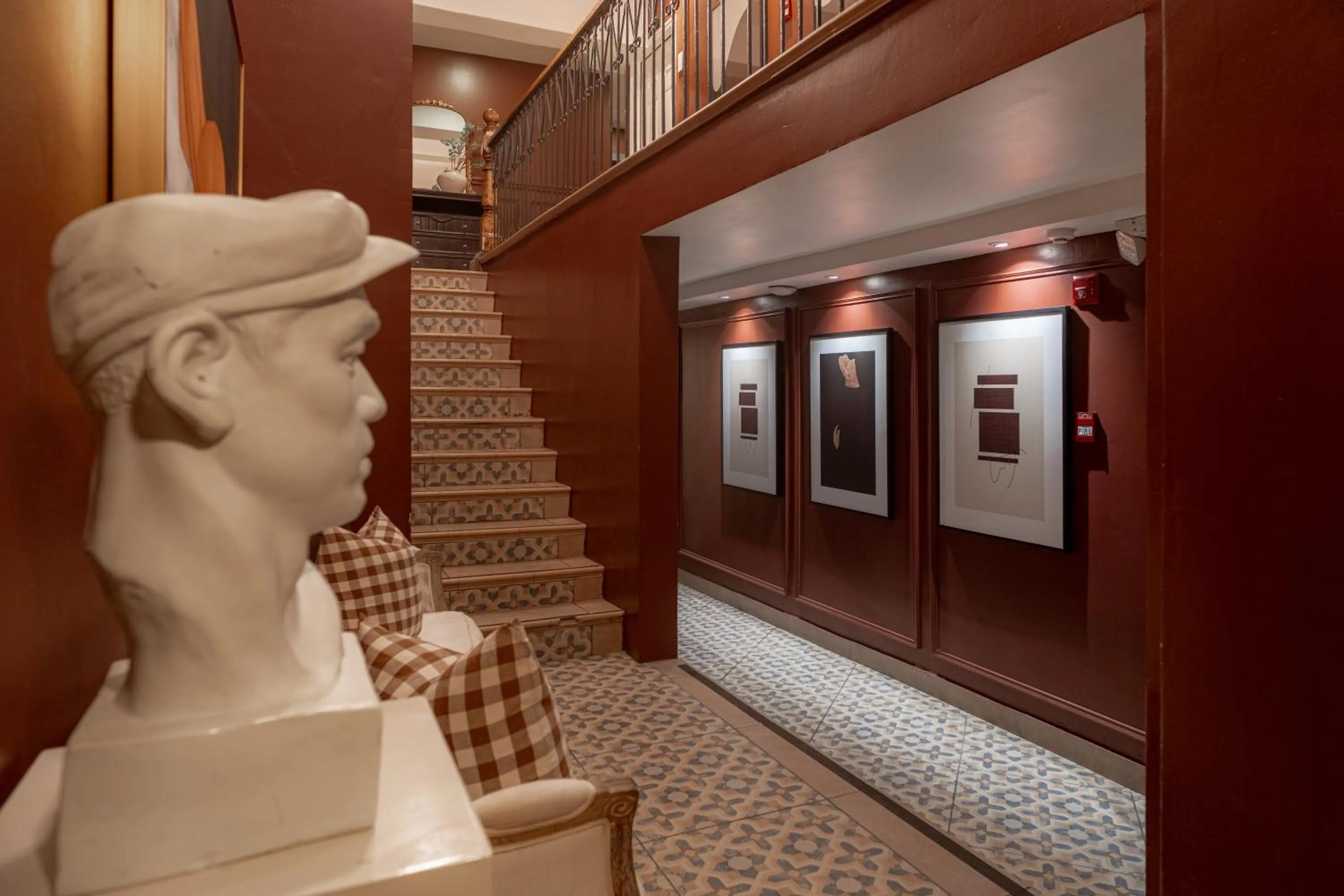 Property building in Magnolia Inn