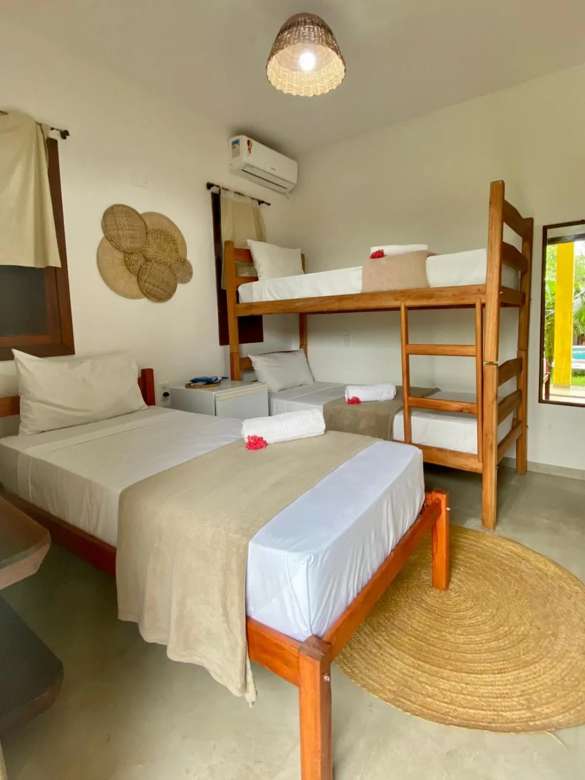 Standard Triple Room in Pousada Oceano