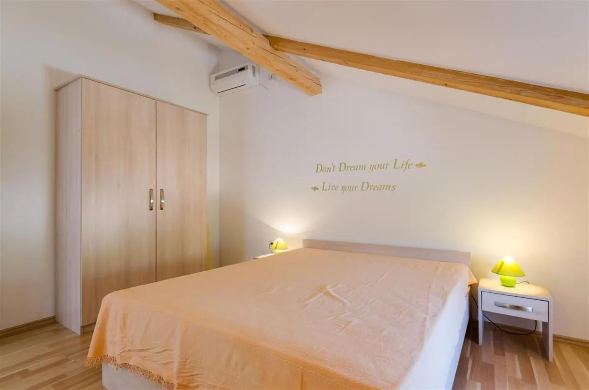 Bed in TIJANA